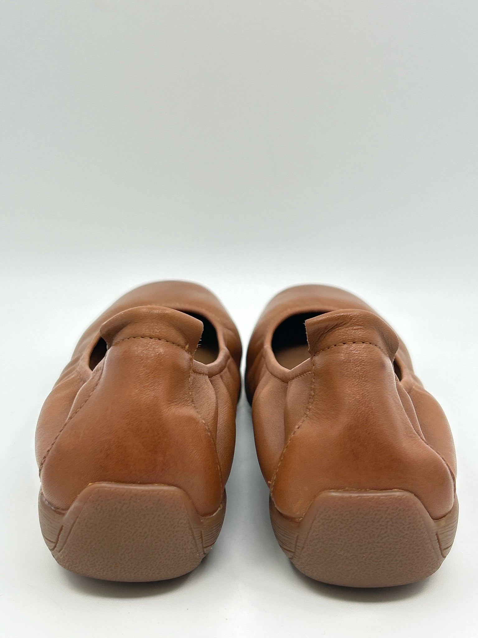 JOSEF SEIBEL Size 39 Tan Women Flats