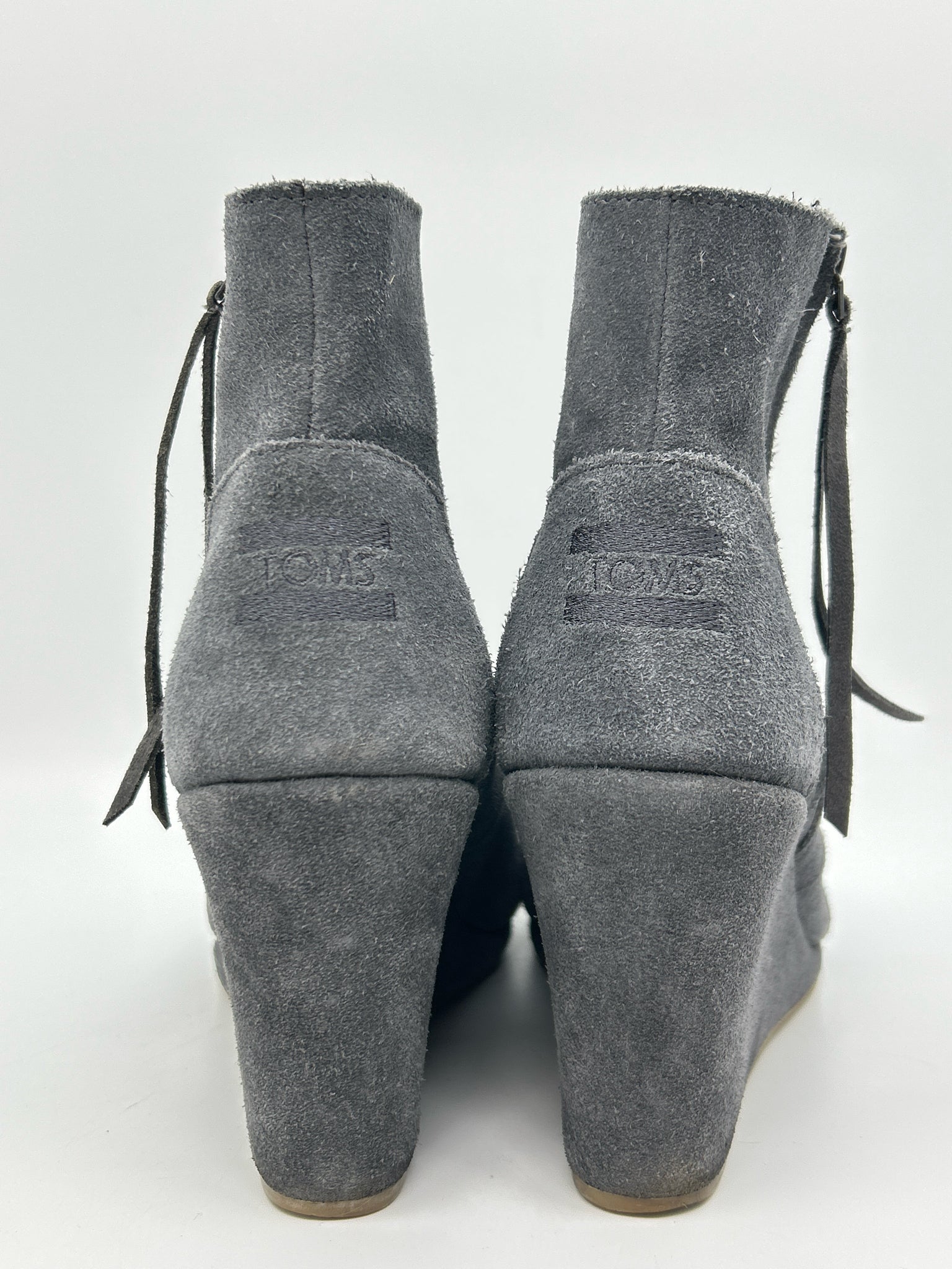 TOMS Size 9 Grey Women Booties