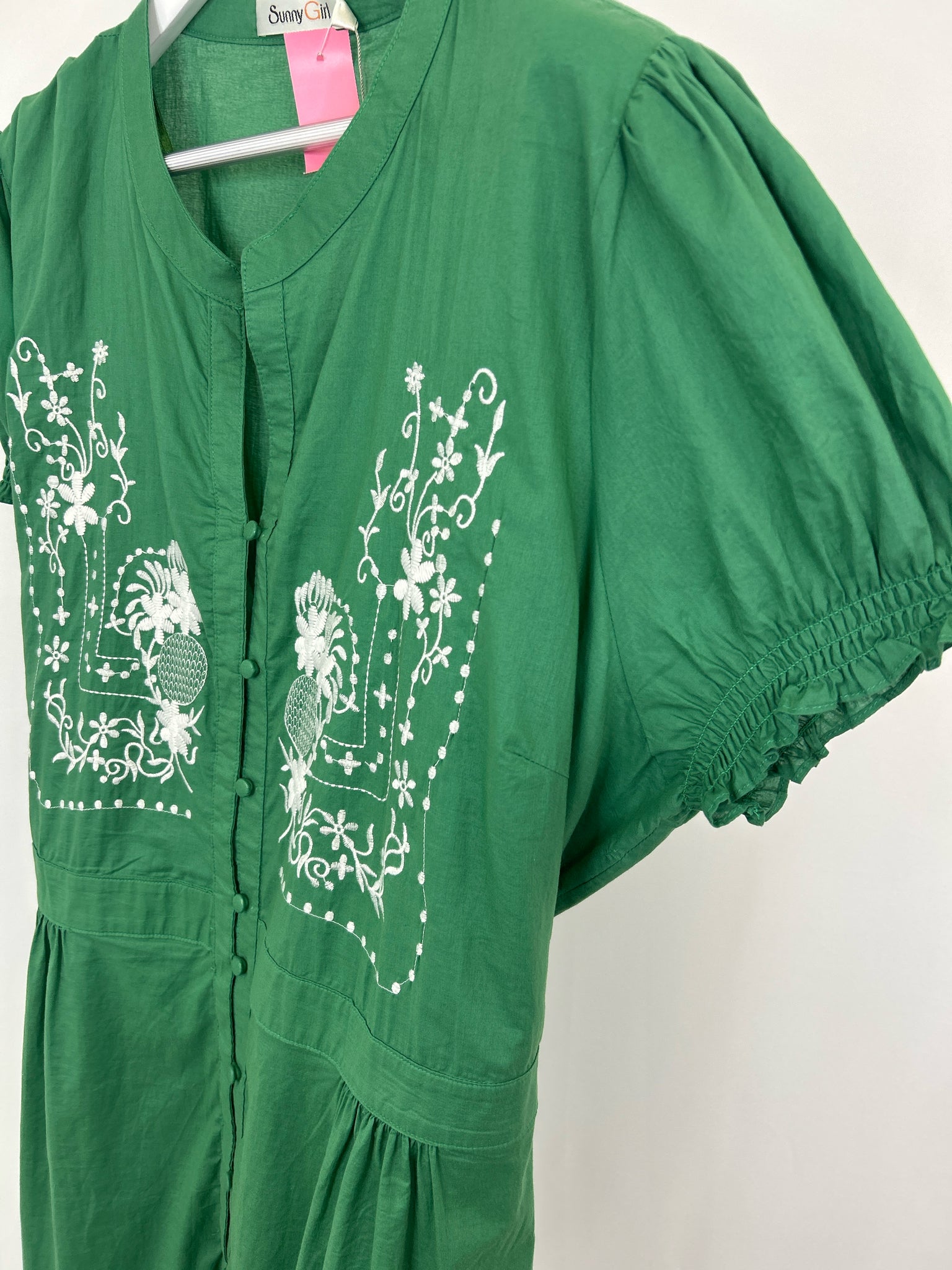 SUNNY GIRL Size 4X GREEN AND WHITE Women Dress