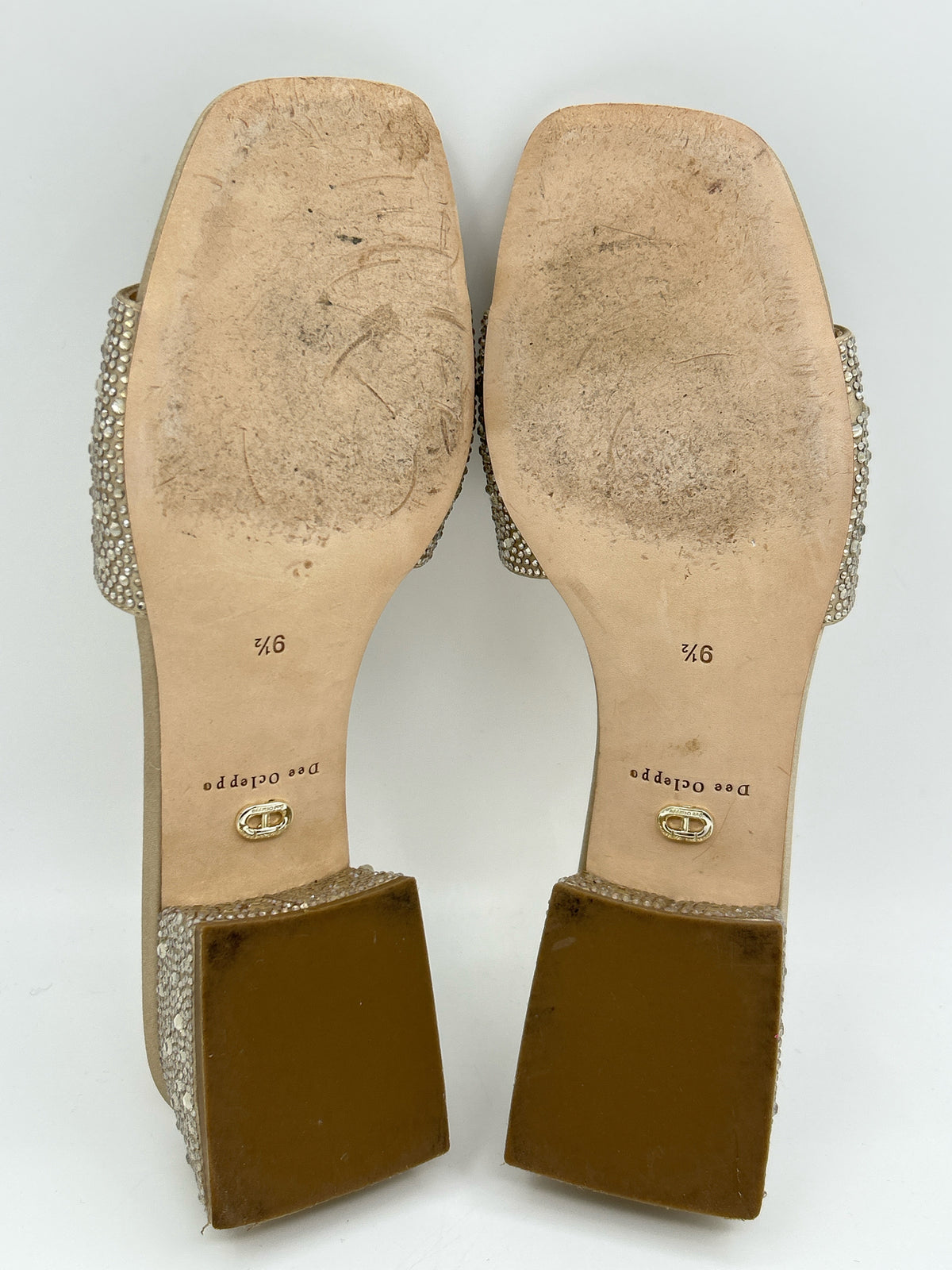 Dee Ocleppo Size 9.5 Champagne Women Sandal