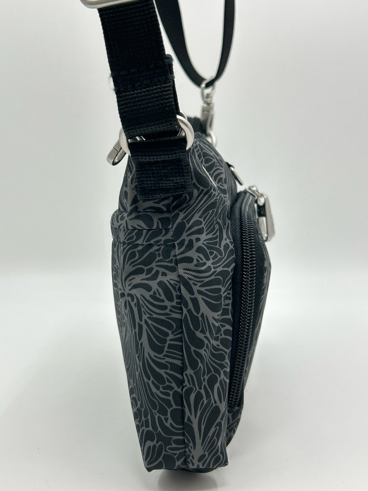 BAGGALLINI GRAY AND BLACK Women Purse