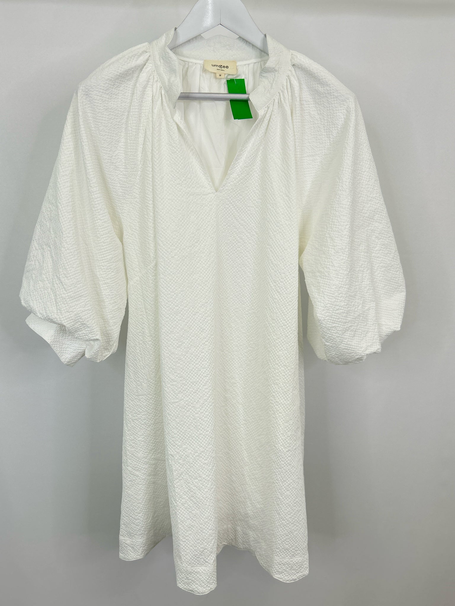 UMGEE Size M White Women Dress