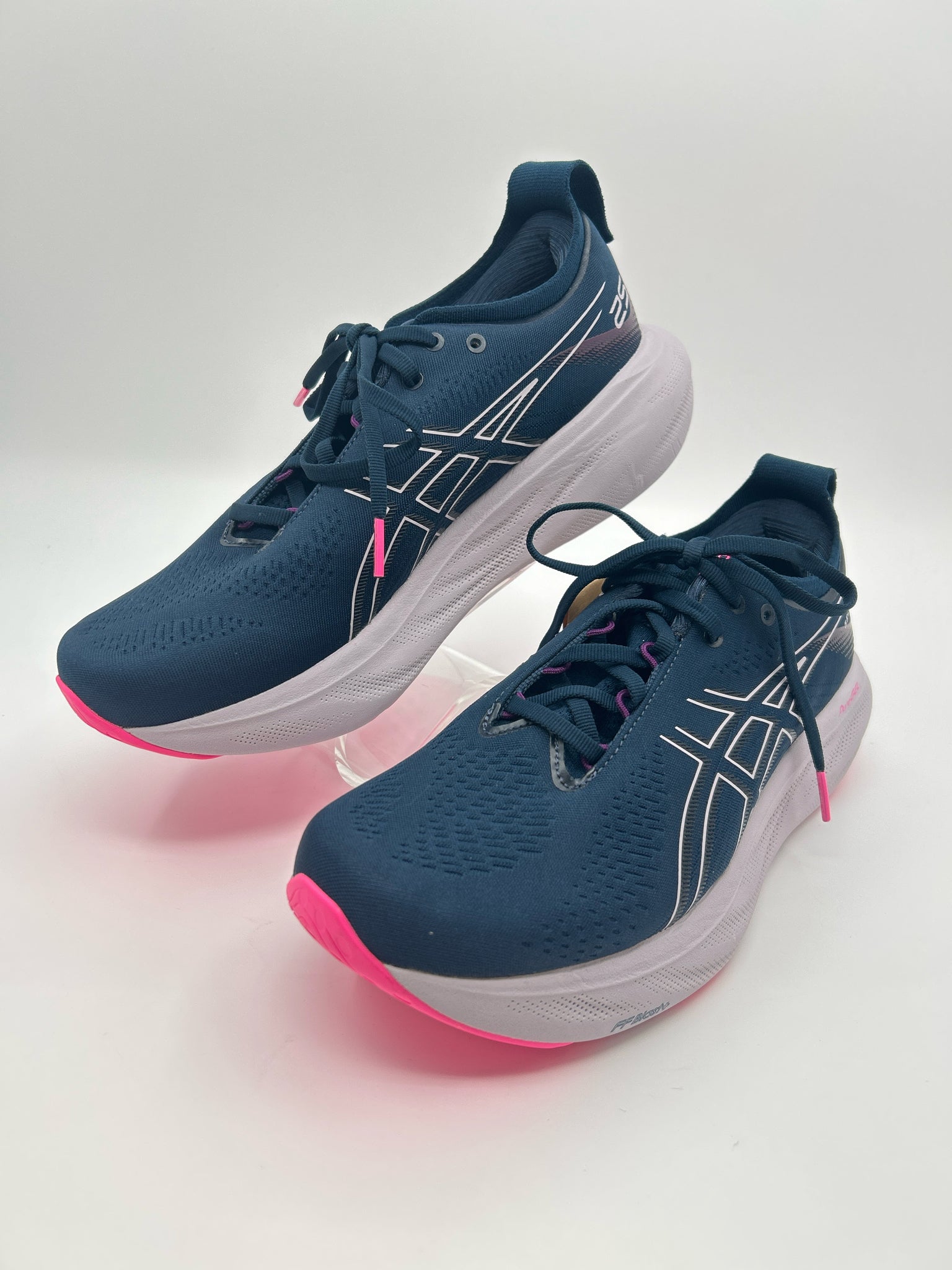 ASICS NWOB Size 10 Navy Women Sneakers NWT