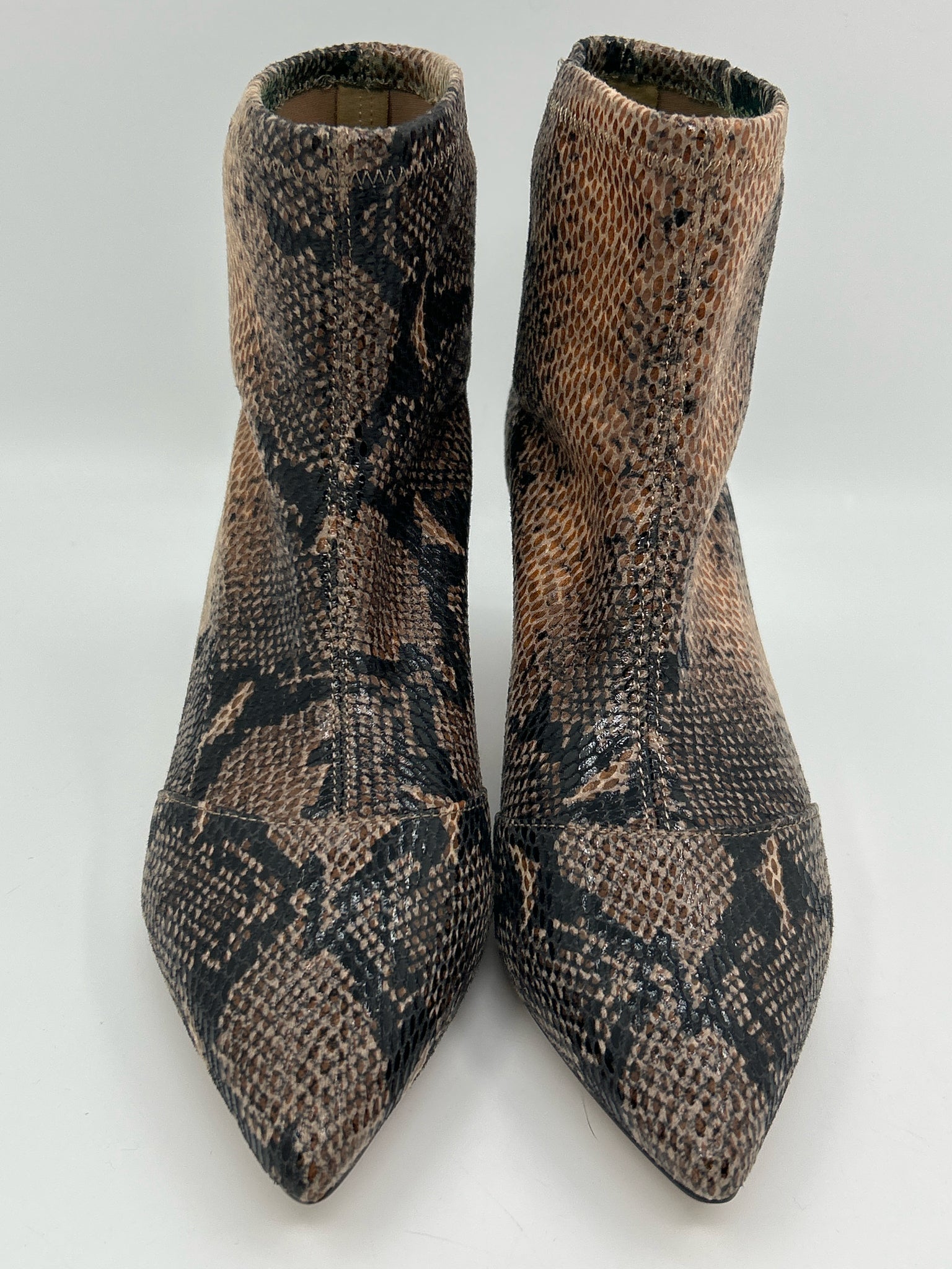 CHARLES DAVID Size 7.5M Brown Print Women Booties
