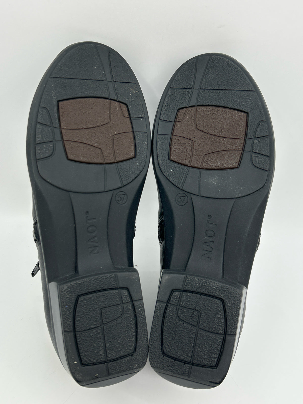 NAOT NIB Size 37 Black Women Booties