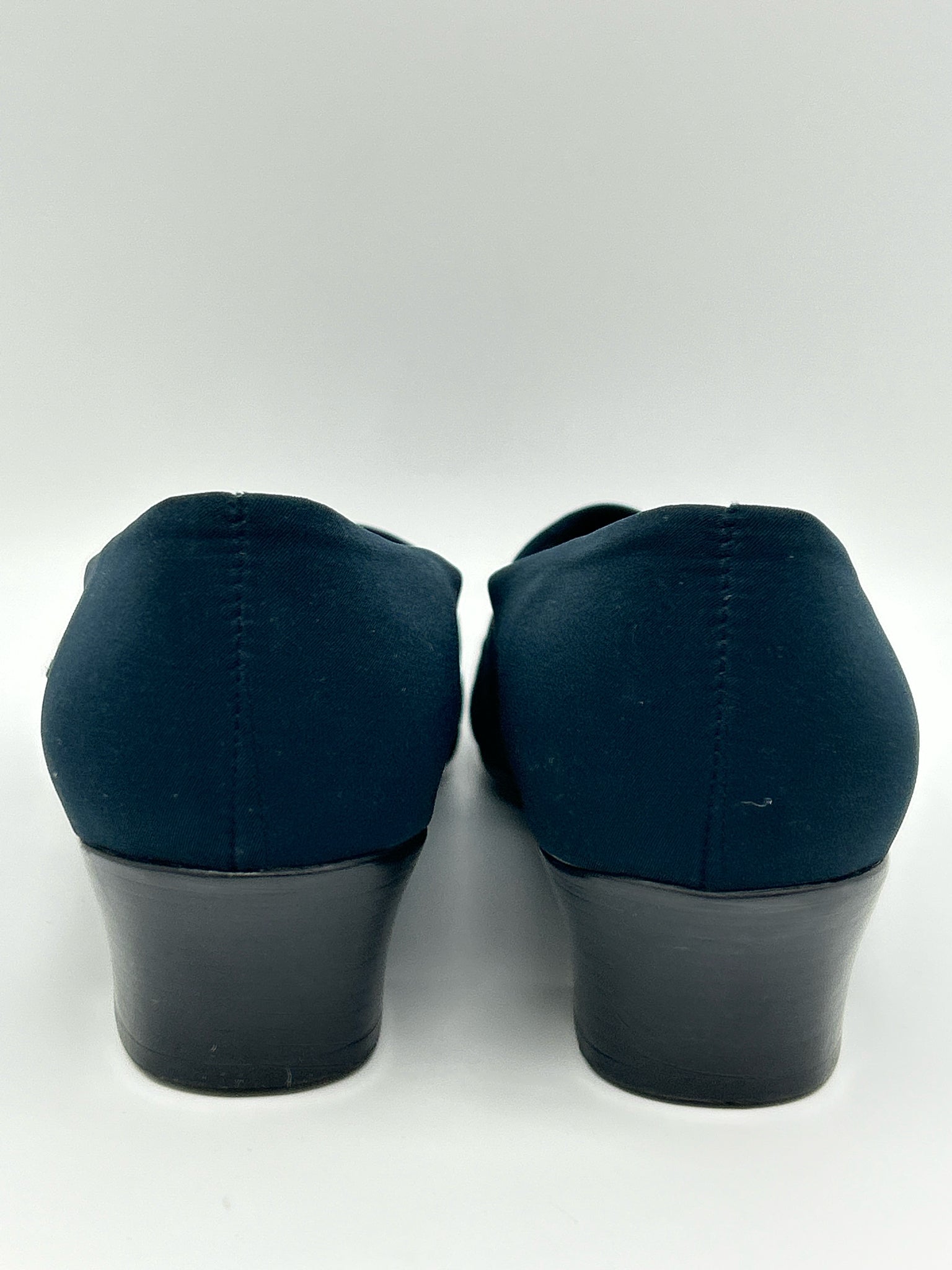 MUNRO Size 10.5M Navy Women Pumps