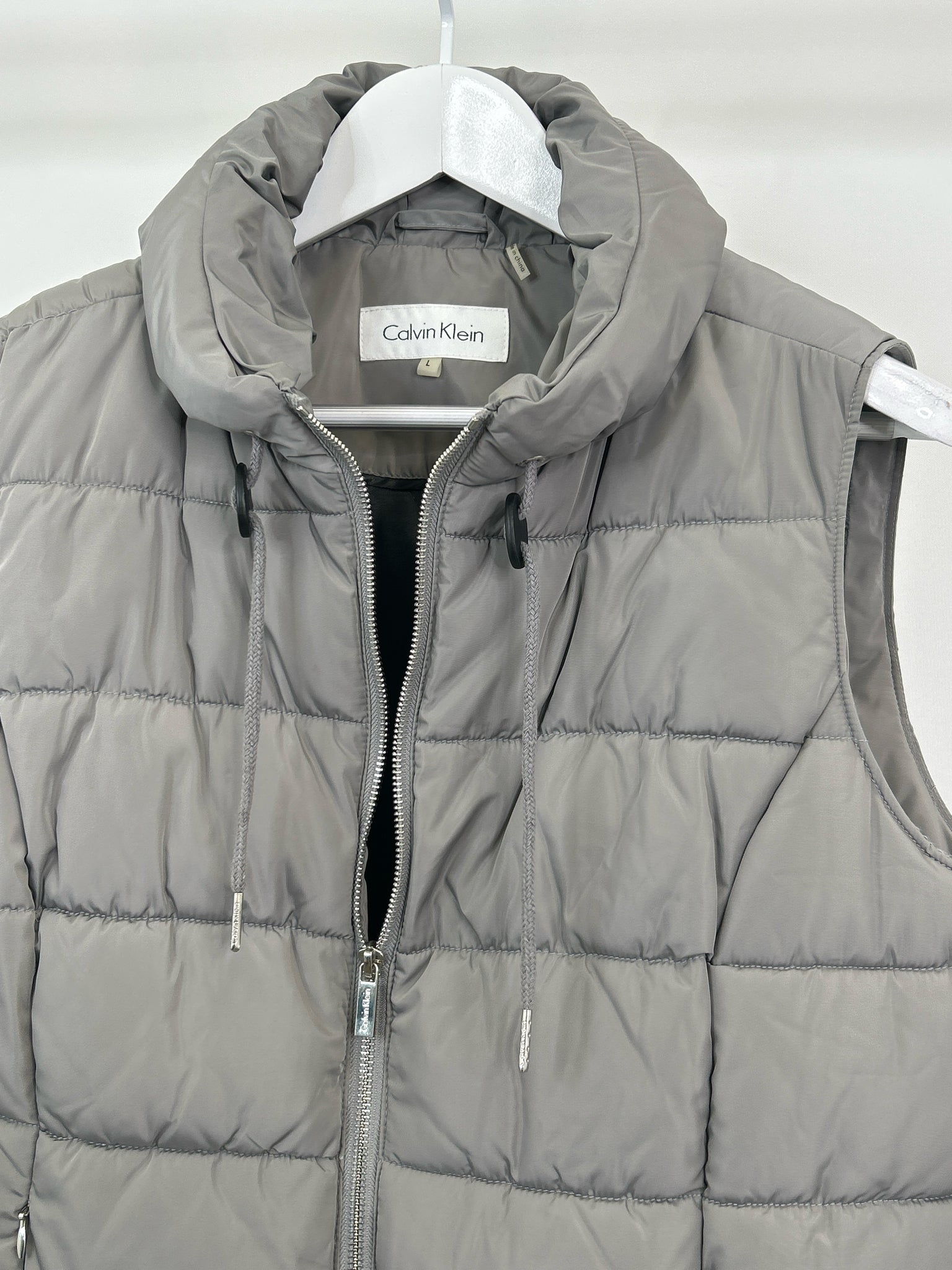 CALVIN KLEIN NWT Size L Gray Women Vest