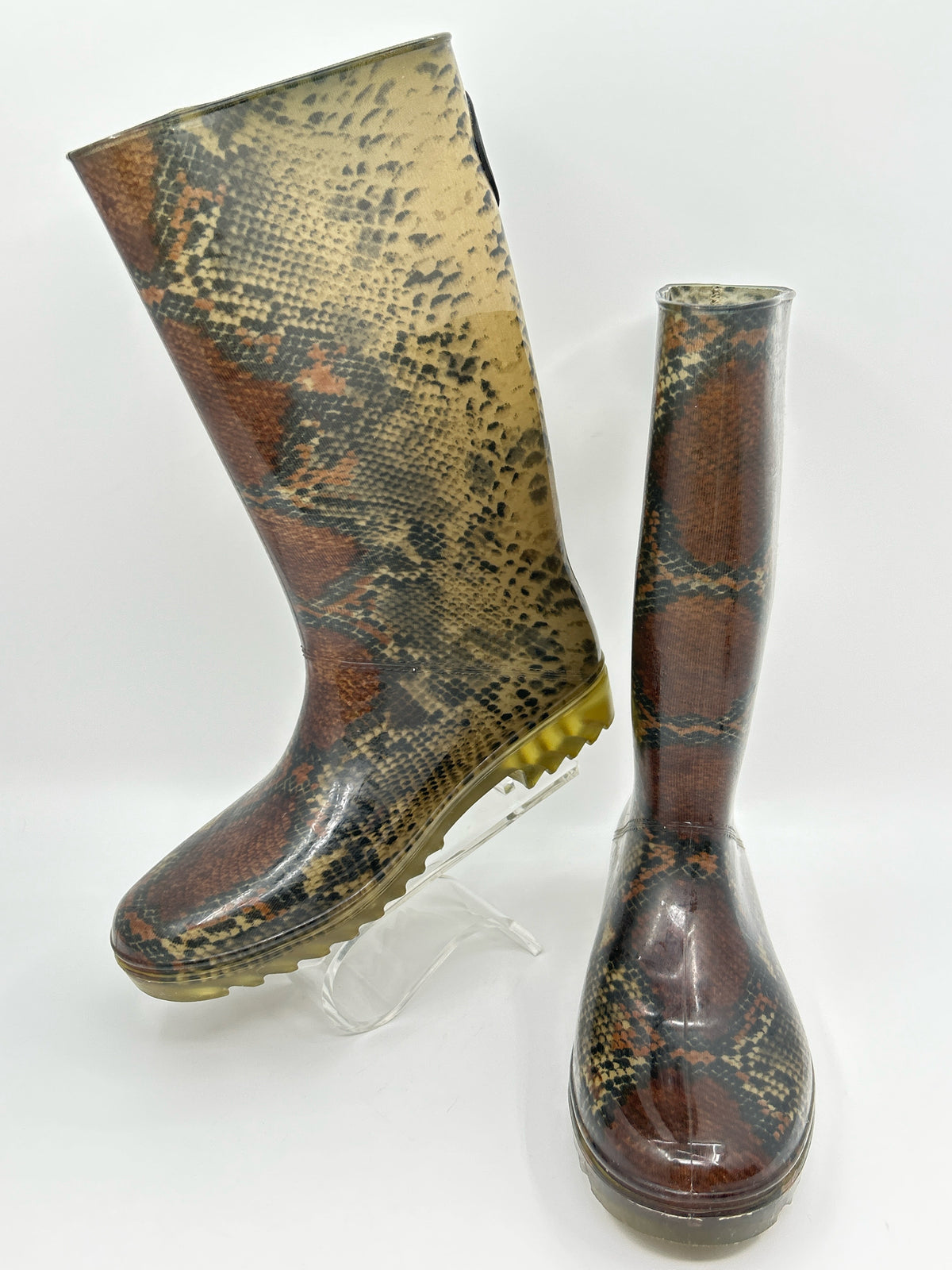STUART WEITZMAN Size L BEIGE AND BLACK Women Rainboots