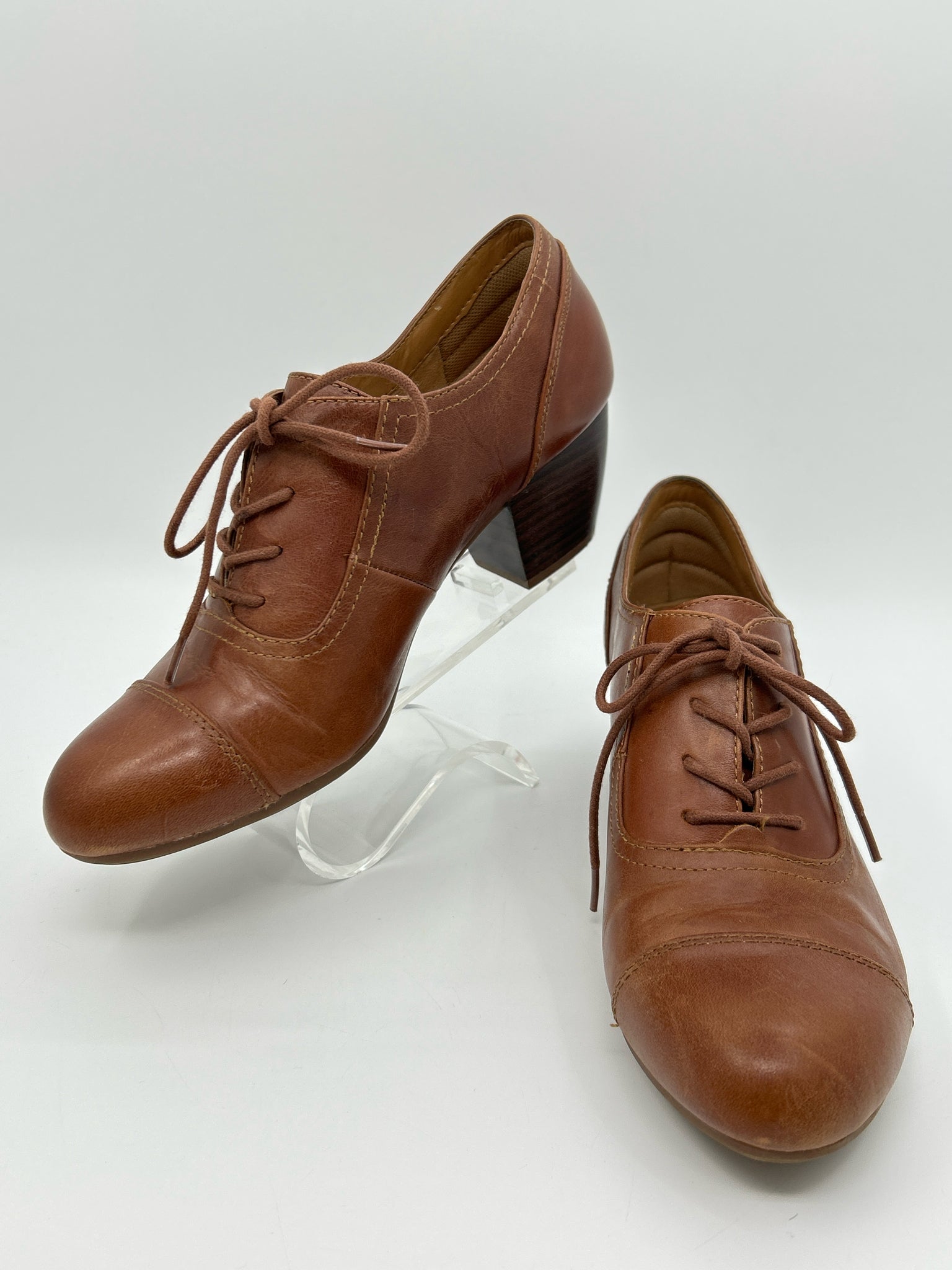 COMFORTIVA Size 9.5M Tan Women Pumps