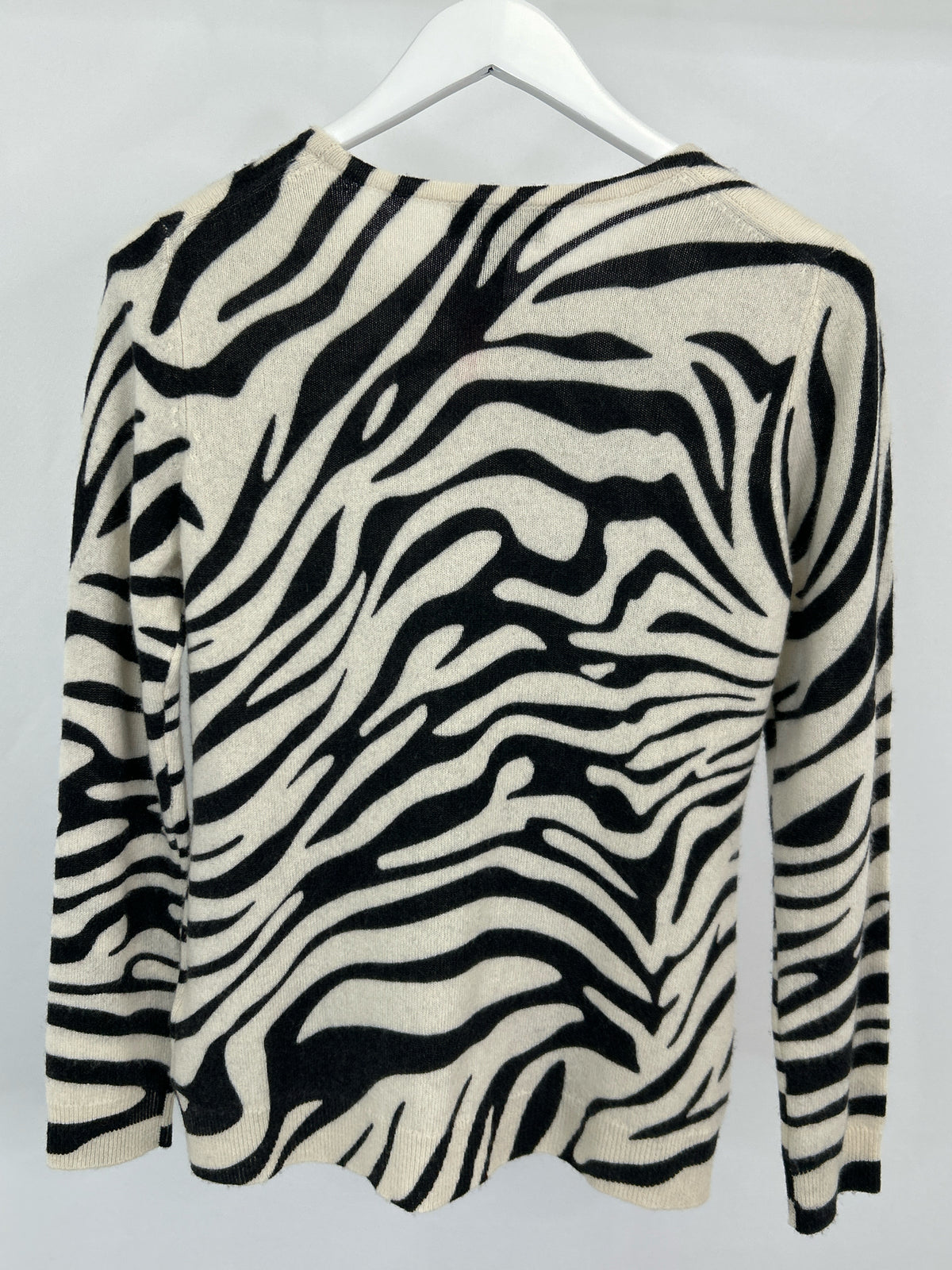 CHARTER CLUB Size M White and black Women Sweater