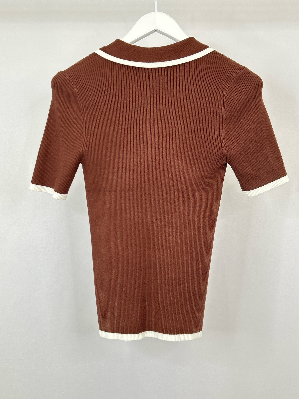 Montgomery Post Size M Brown & White Women Top