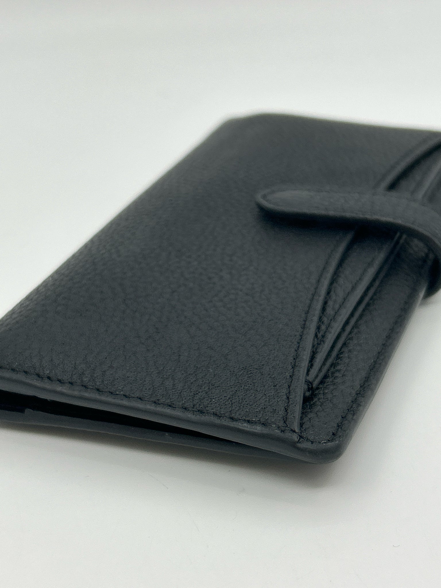QUINCE Black Women Wallet