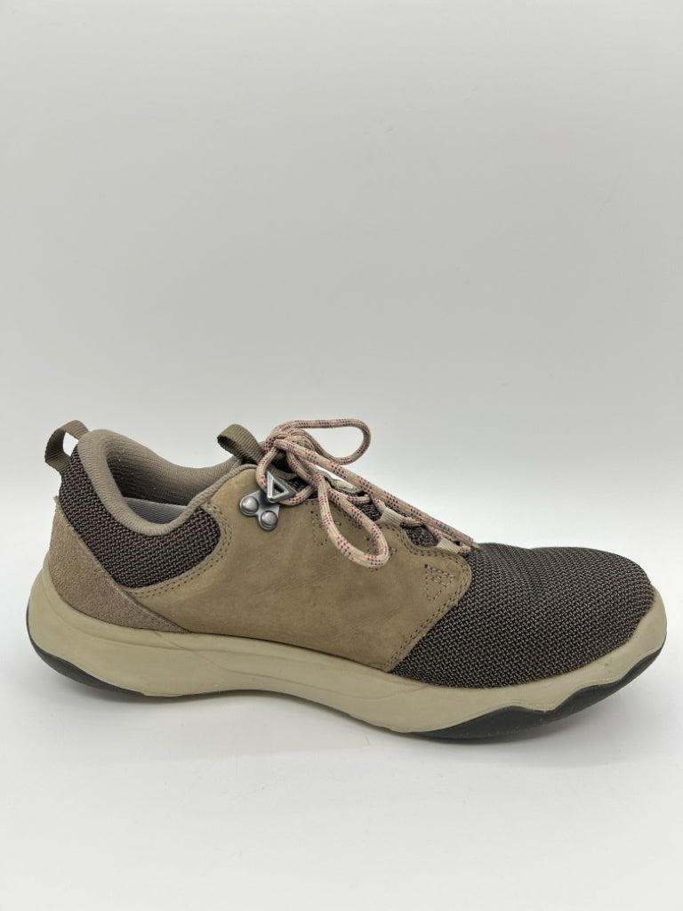 TEVA Women Size 8 Taupe and Brown Sneakers