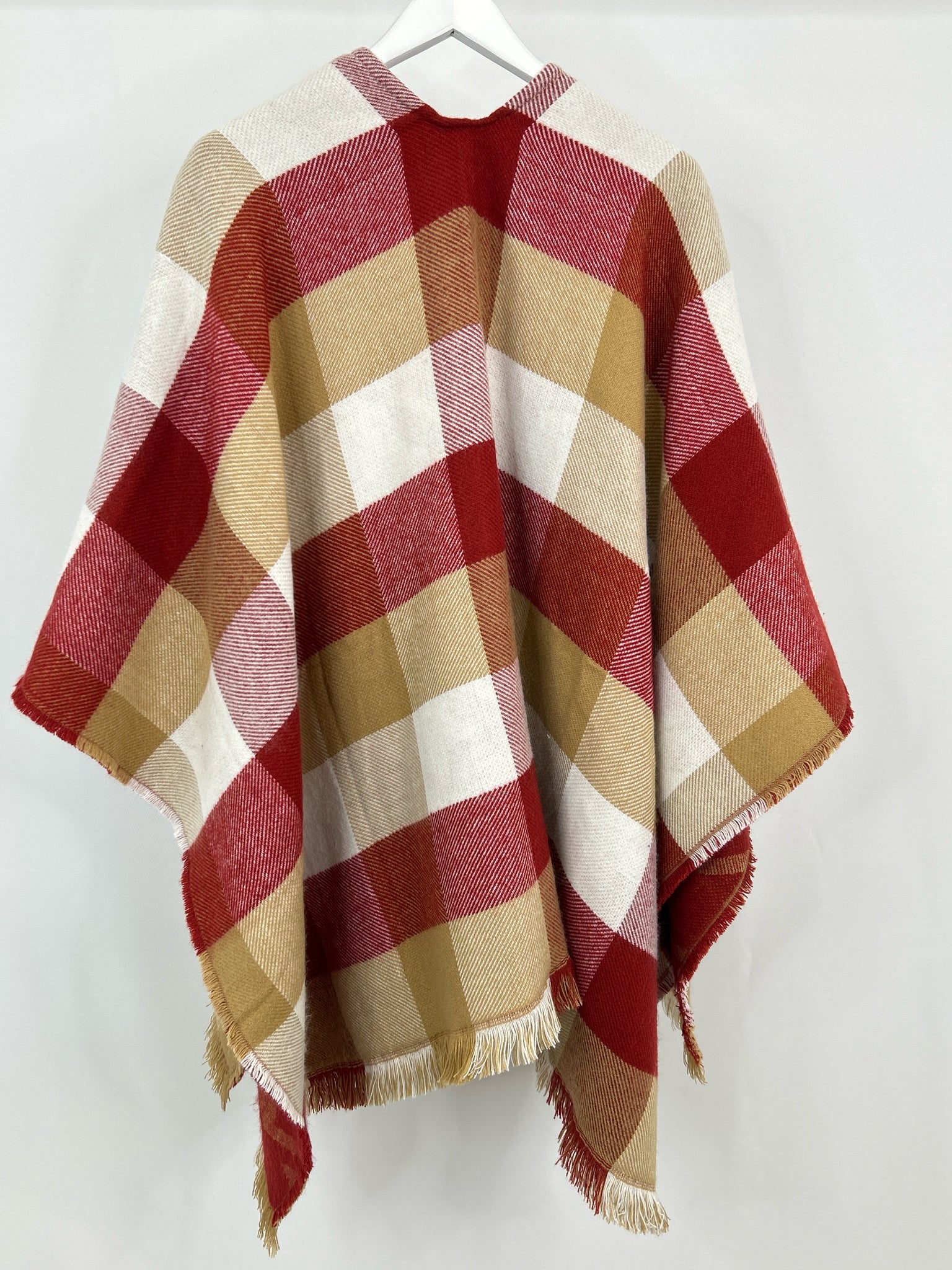 SOFT SURROUNDINGS One Size Red Plaid Women Wrap NWT