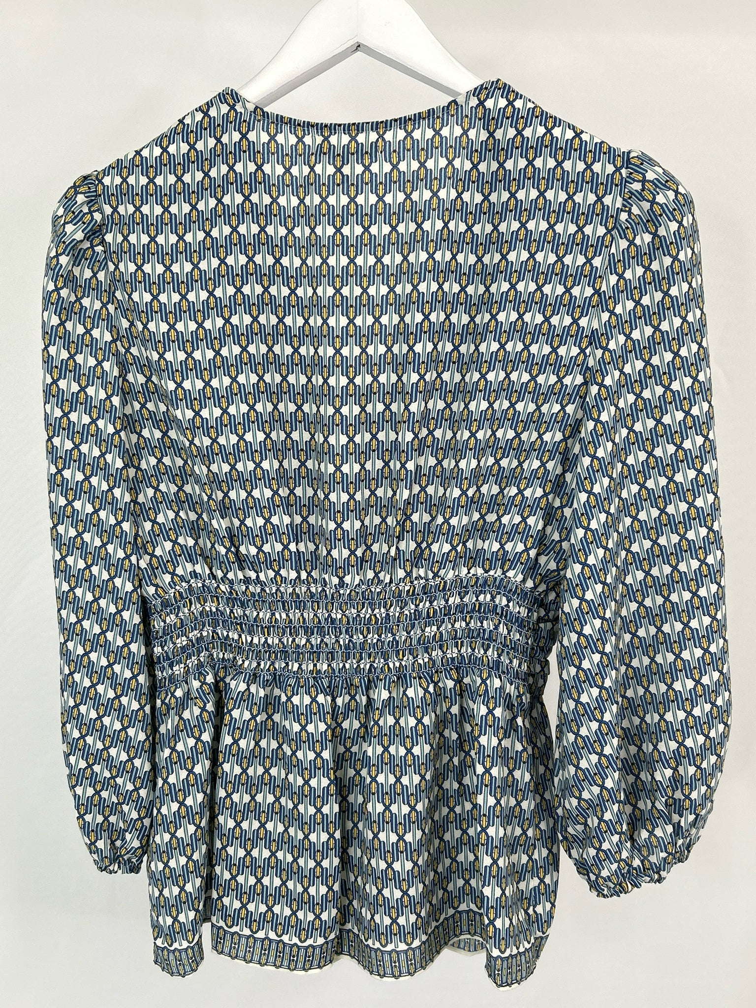MAX STUDIO Size M Blue Print Women Top NWT