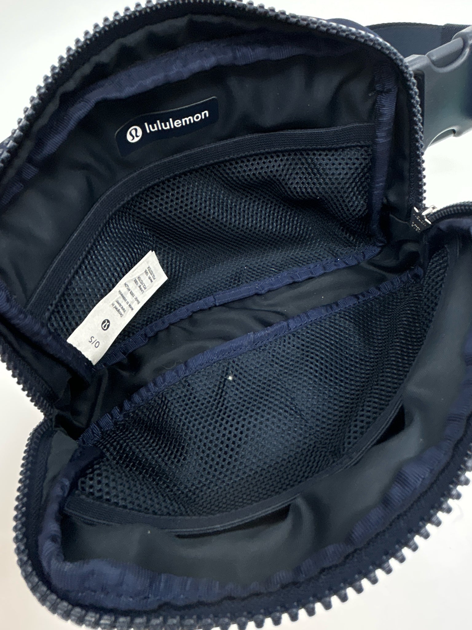 LULULEMON Navy Women Purse