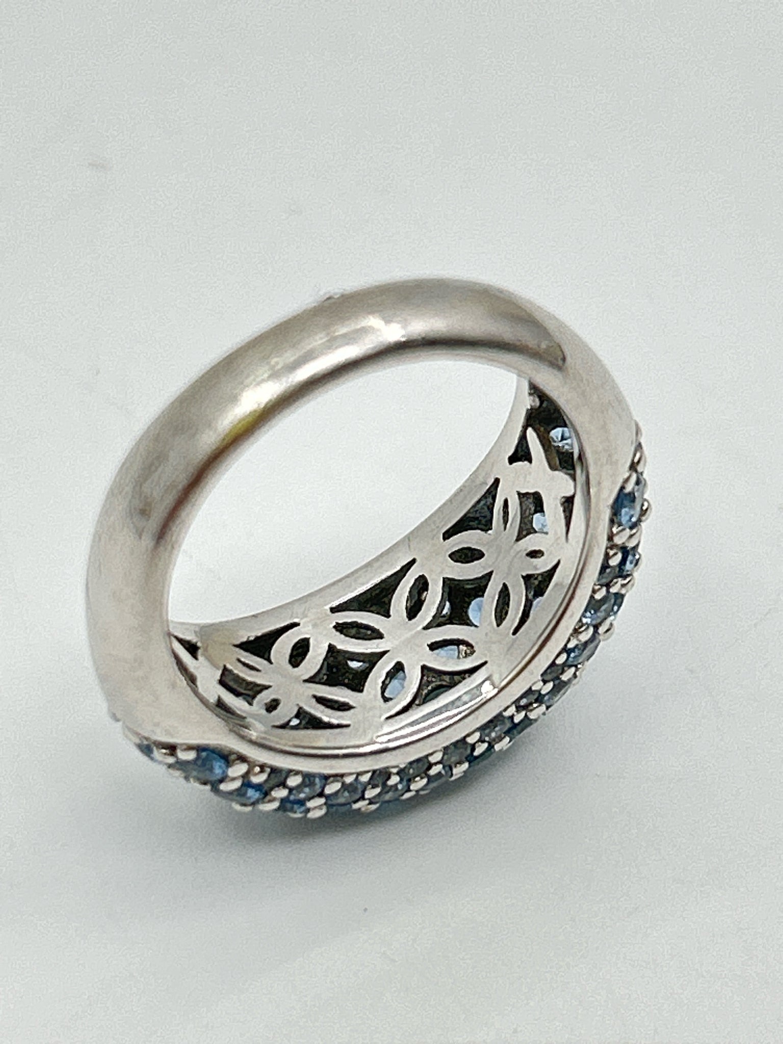 JEAN DOUSSET SILVER AND BLUE Size 7 Ring