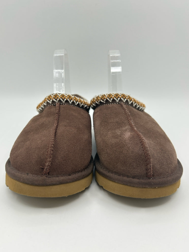 UGG Size 7 Brown Clogs