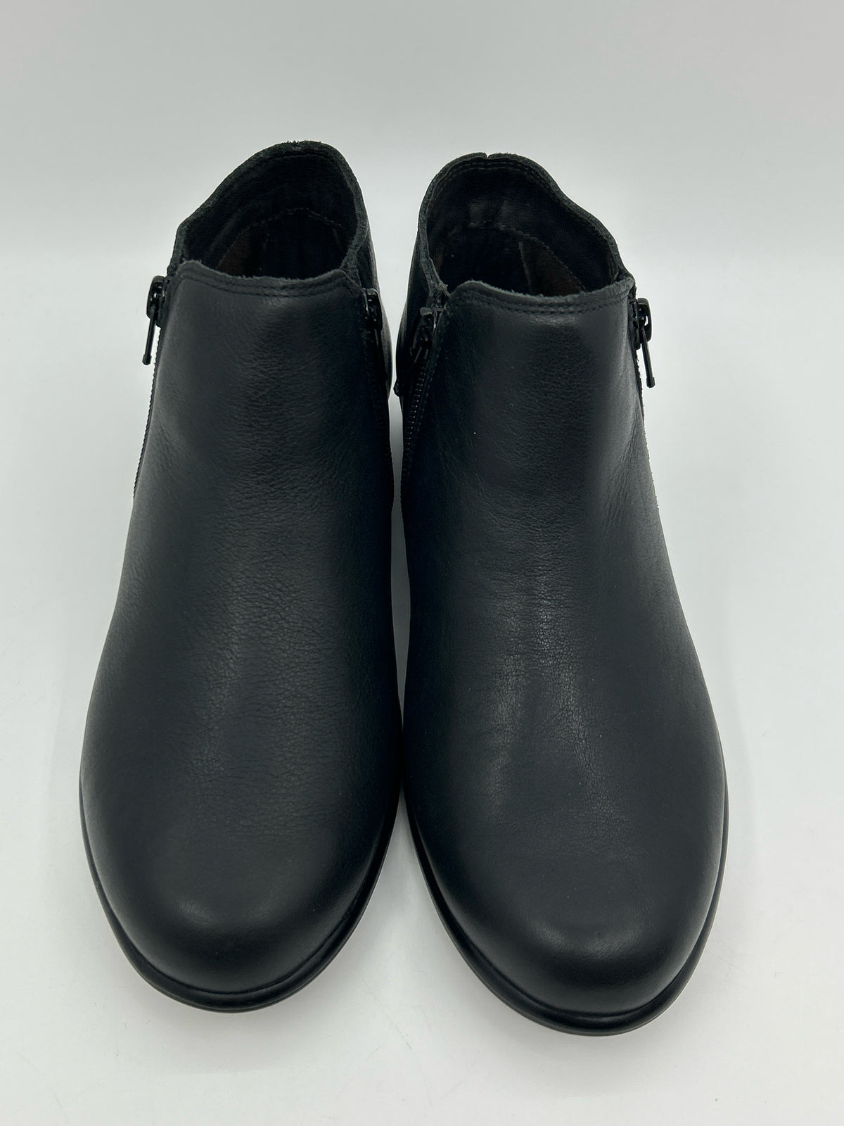NAOT NIB Size 37 Black Women Booties