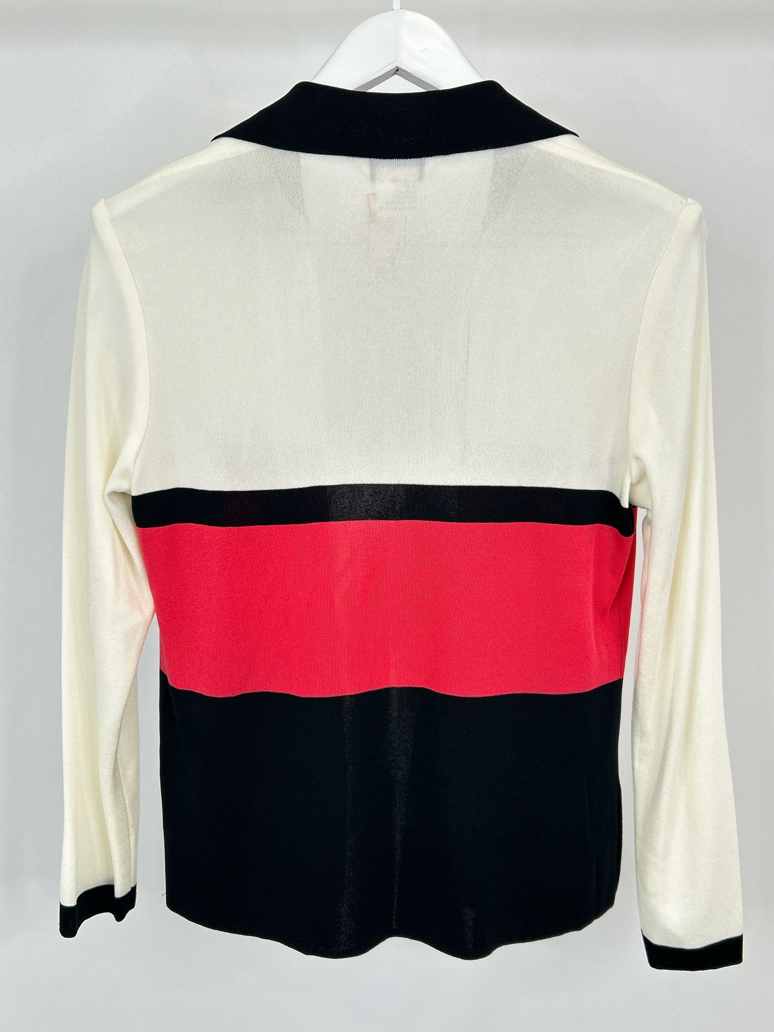 EXCLUSIVELY MISOOK Size XSP White Print Women Jacket