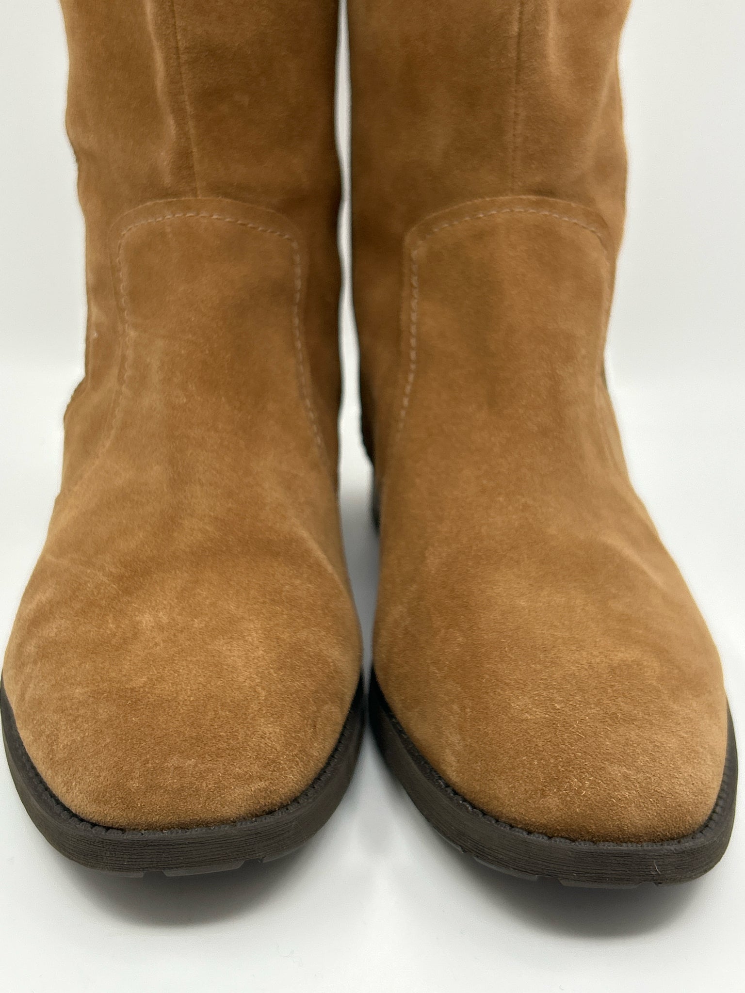 UGG Size 9 CHESTNUT Women Boots