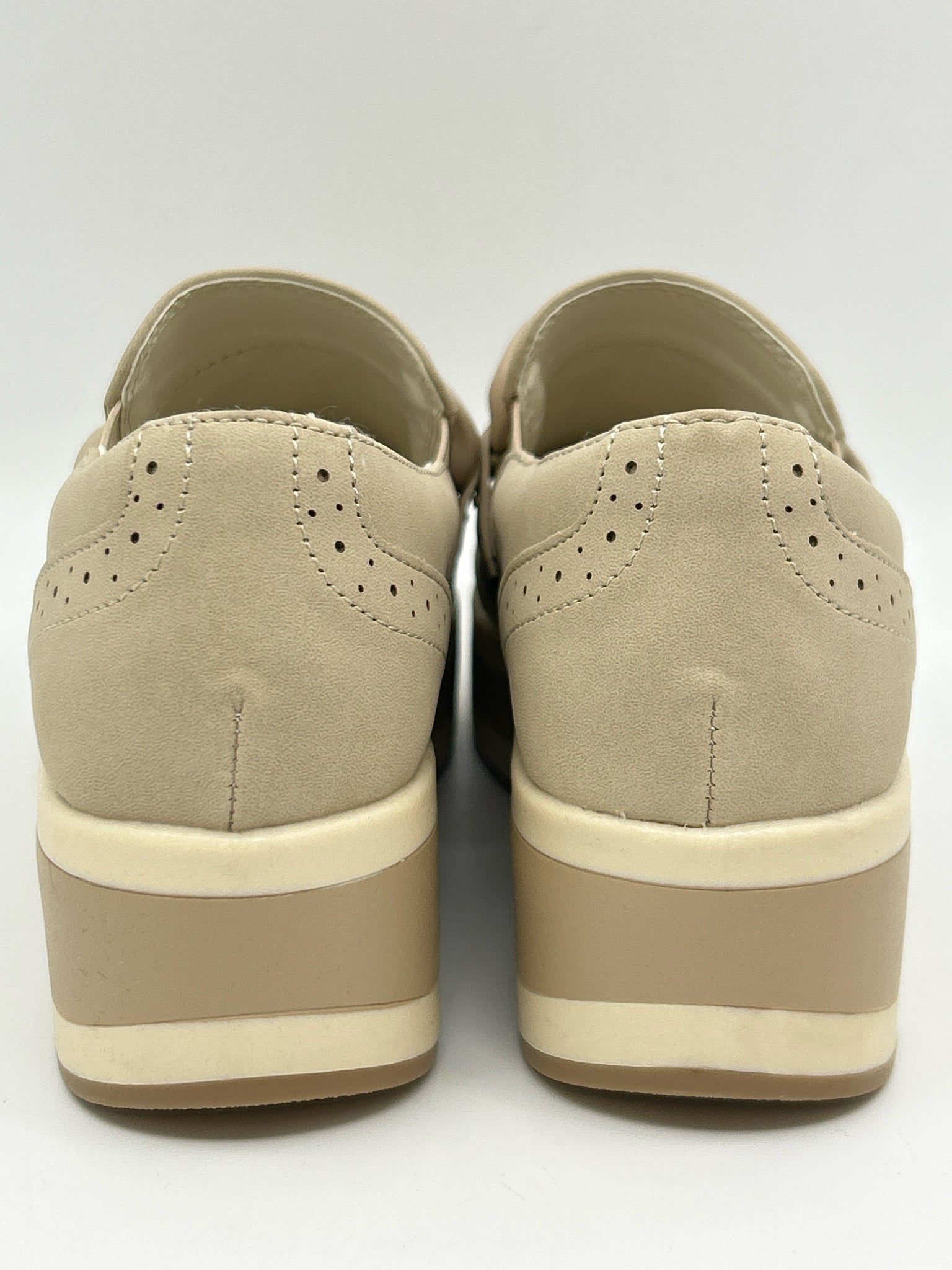 DOLCE VITA Size 7.5 Beige Women Sneakers