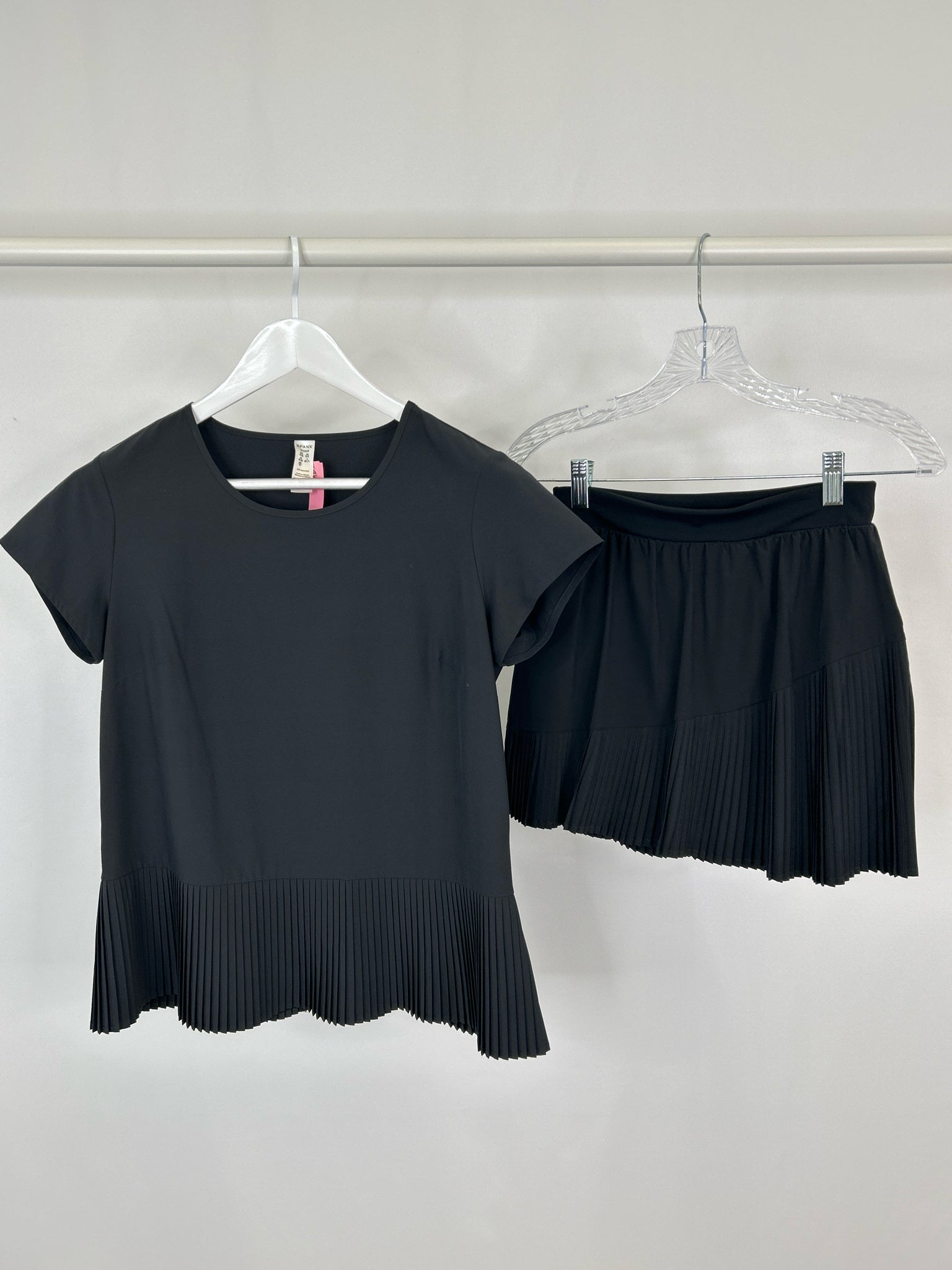 SPANX Size S Black Women 2-Piece w/skirt