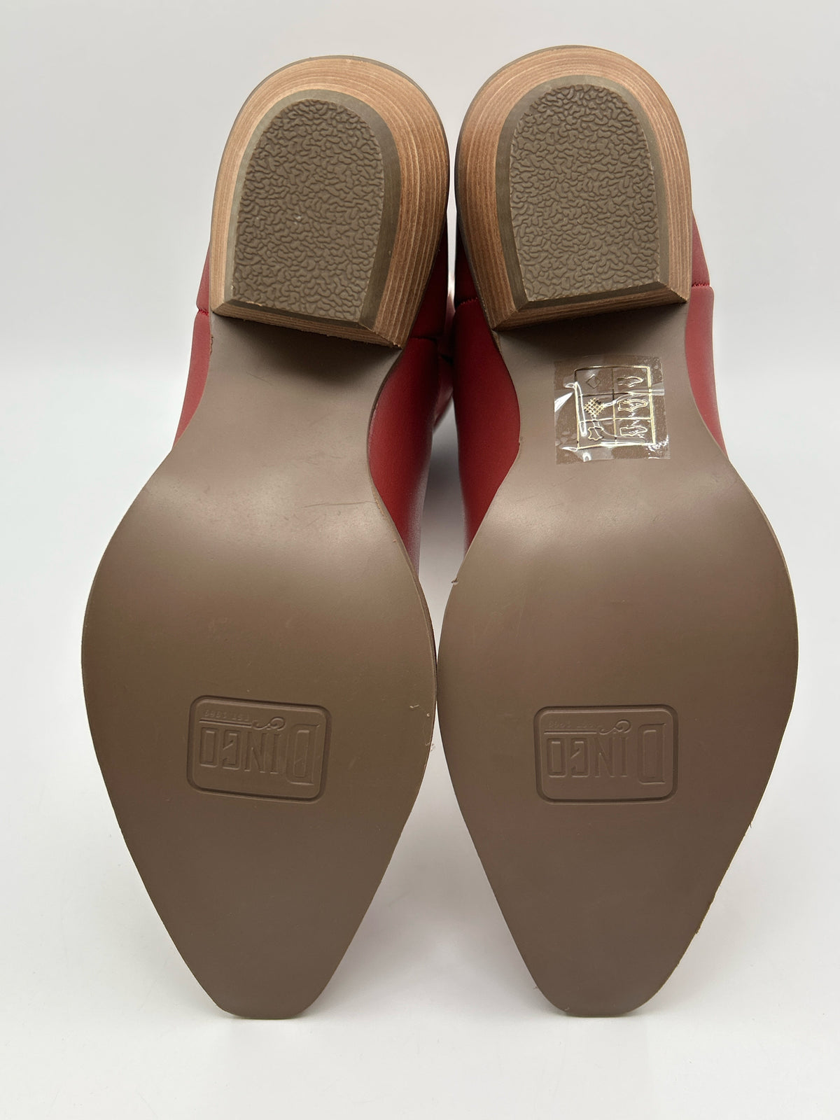 DINGO Size 8.5M Red Women Boots NIB