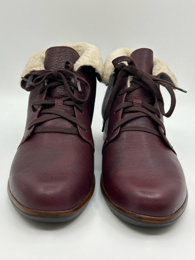 NAOT Women Size 41 Bordeaux Booties