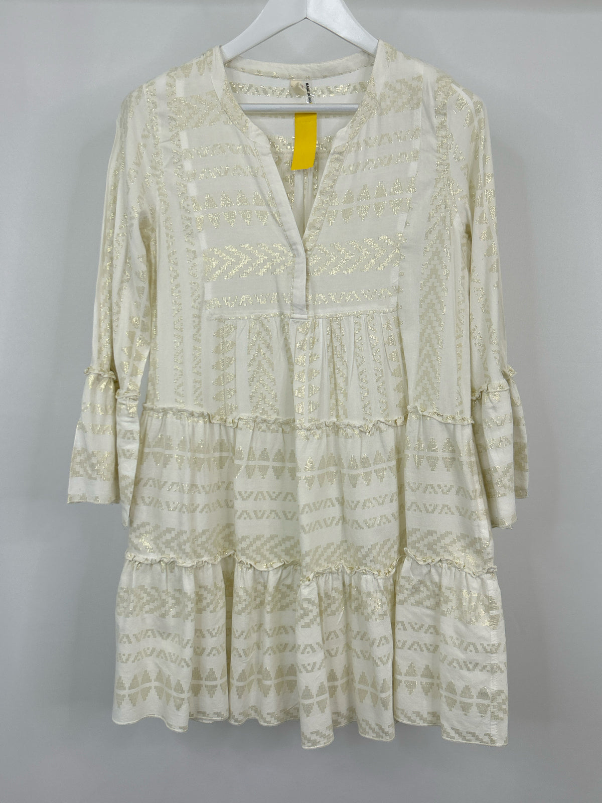 ELAN Size M WHITE AND GOLD Women Dress