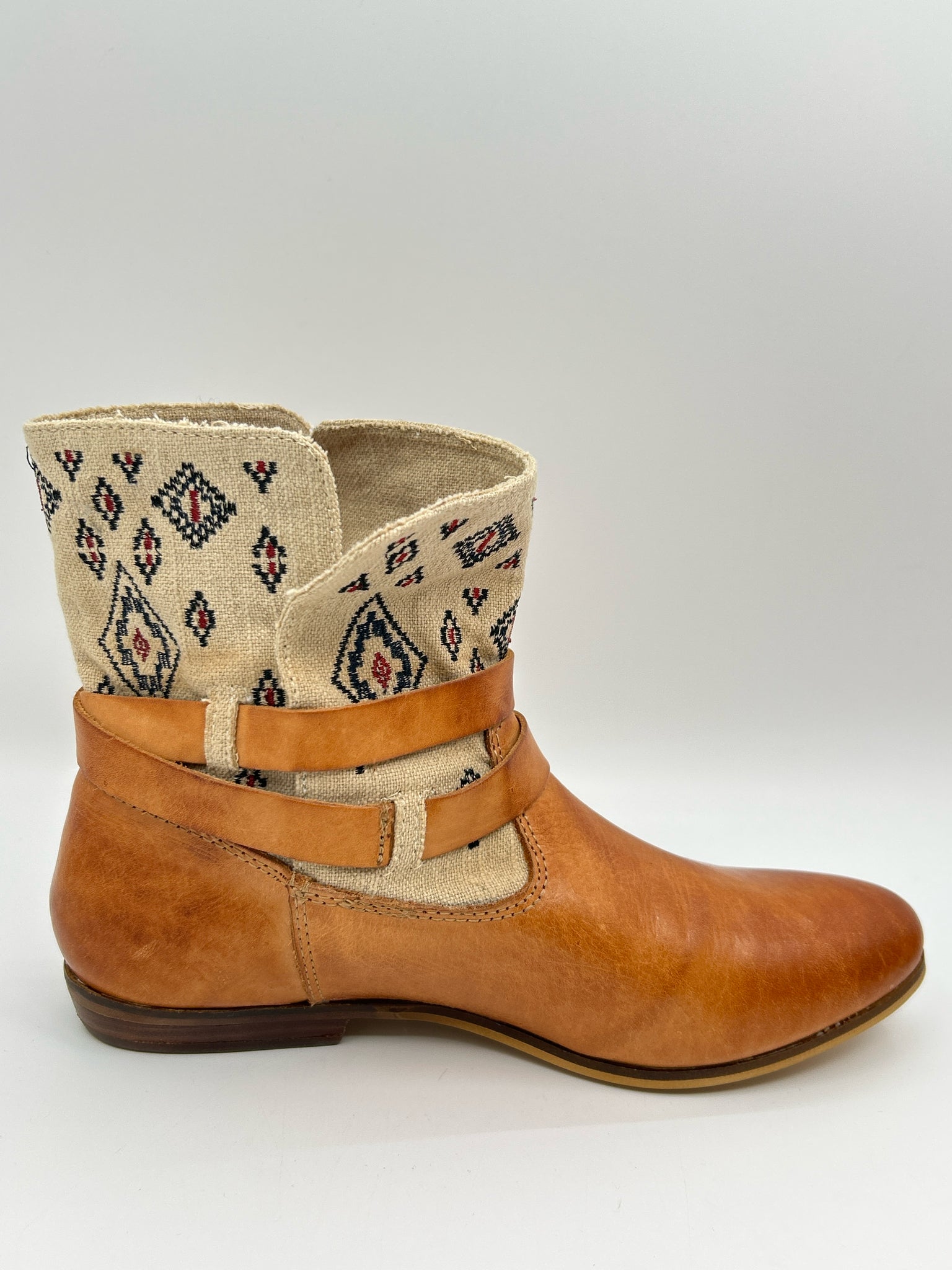 LATIGO Size 8.5M Tan Women Booties