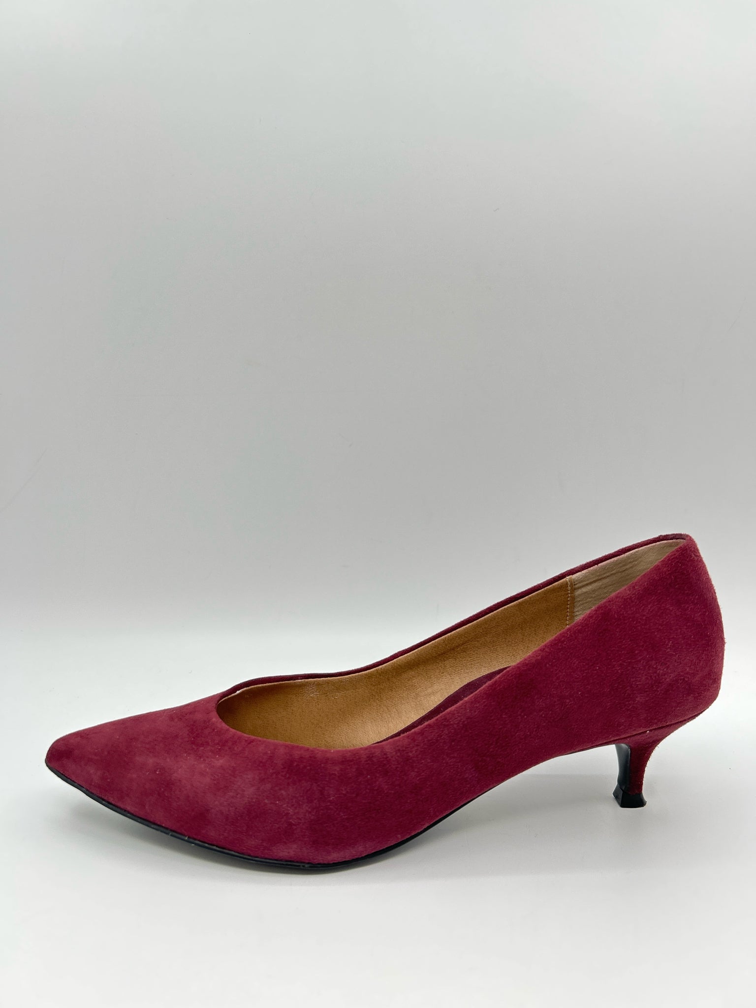 VIONIC Size 8.5 Burgundy Women Pumps