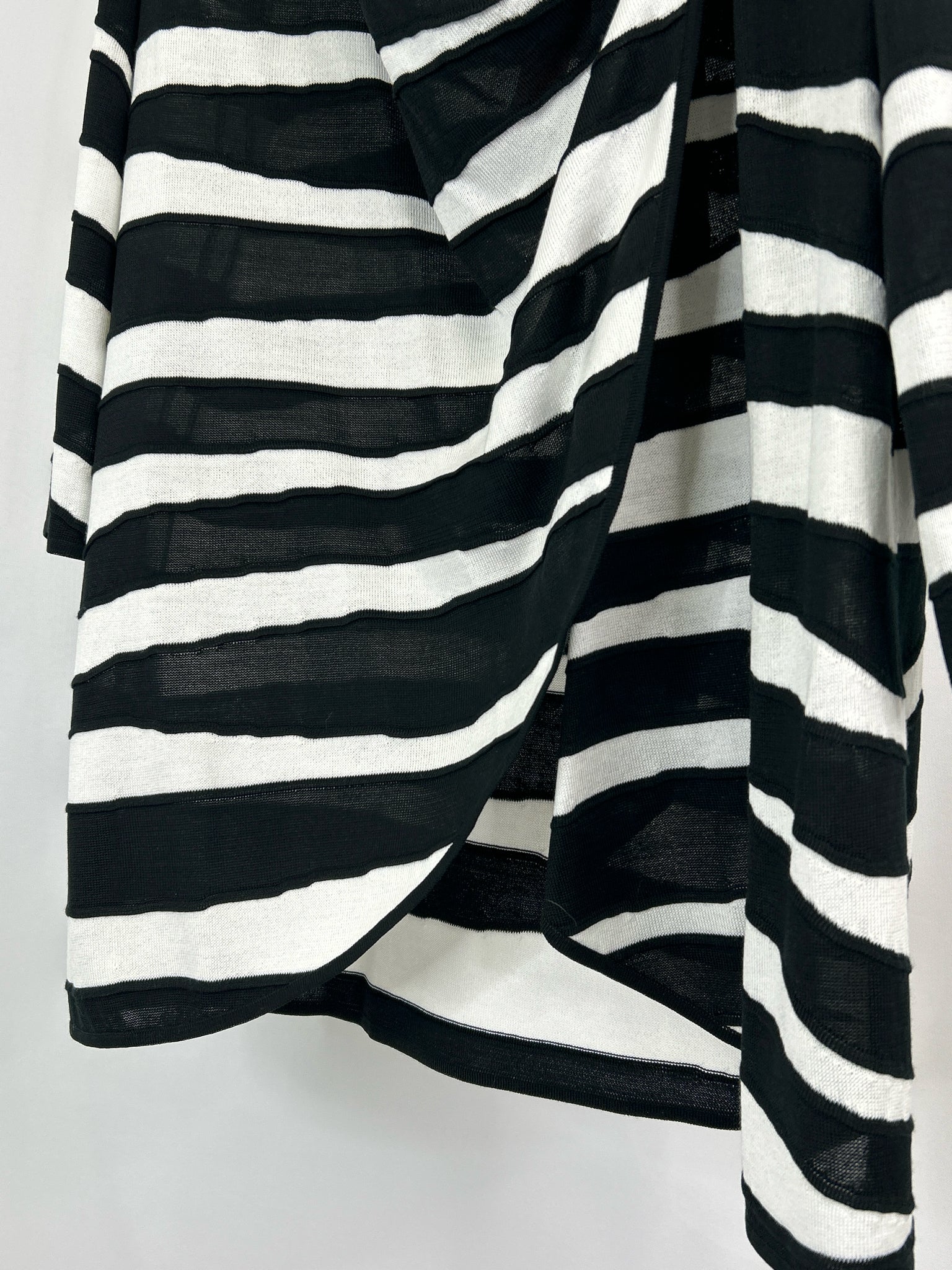 MING WANG Size M Black and White Women Jacket NWT