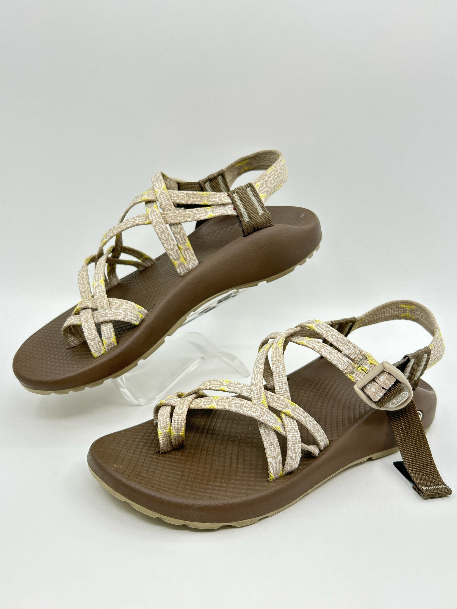 CHACO Size 9 Brown & Yellow Women Sandal