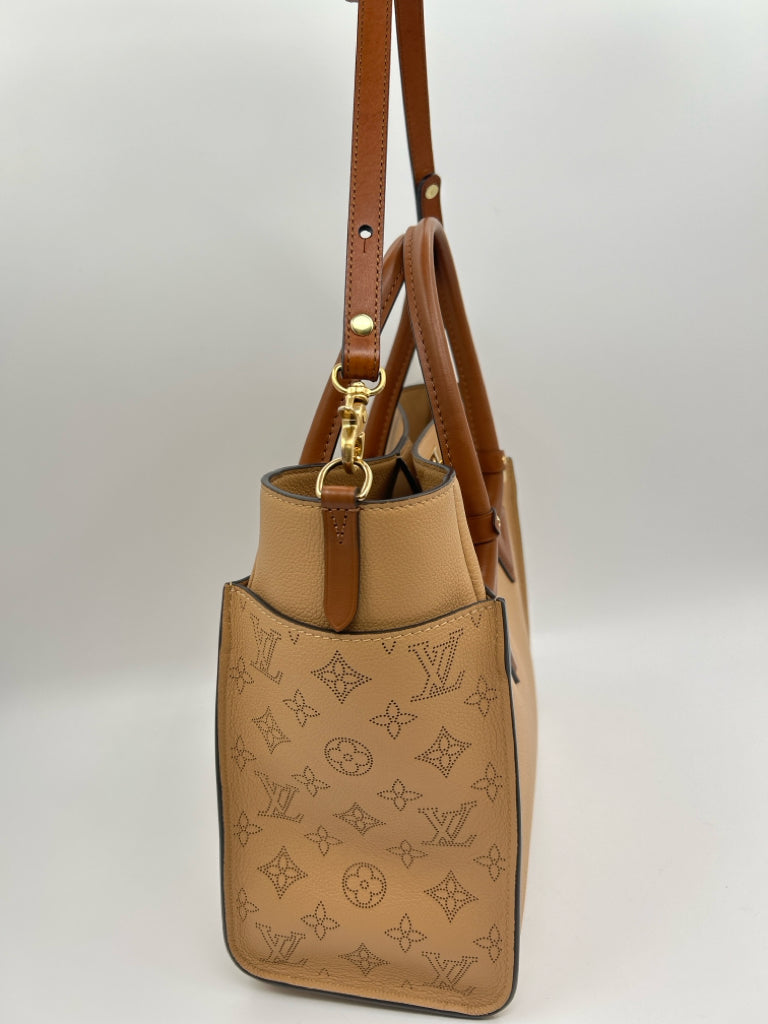 LOUIS VUITTON Tan Purse