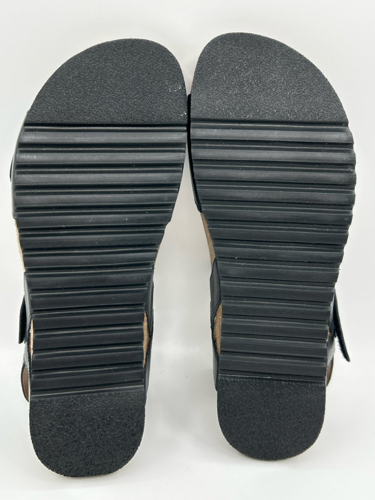 TAOS Size 9 Black Women's Symbol Sandal NIB