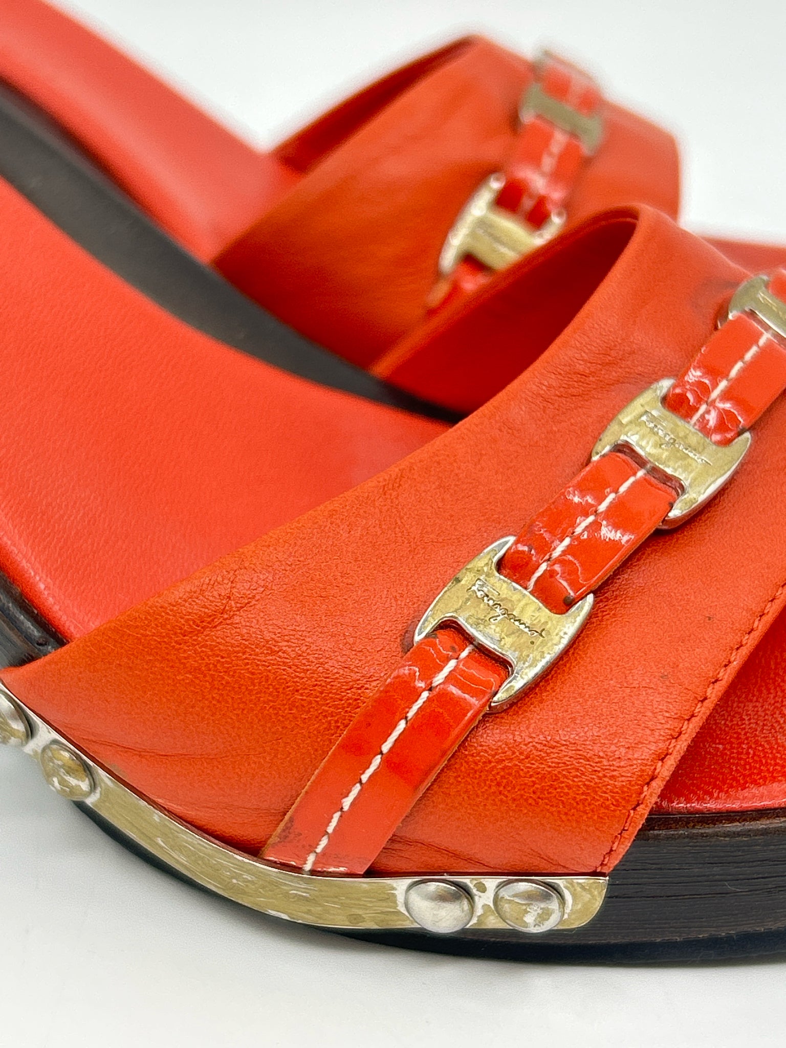SALVATORE FERRAGAMO Size 7B Orange Women Sandal
