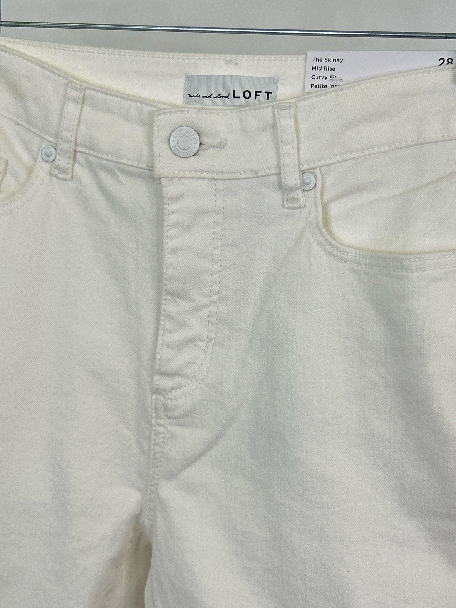 LOFT NWT Size 6P white denim Women jeans