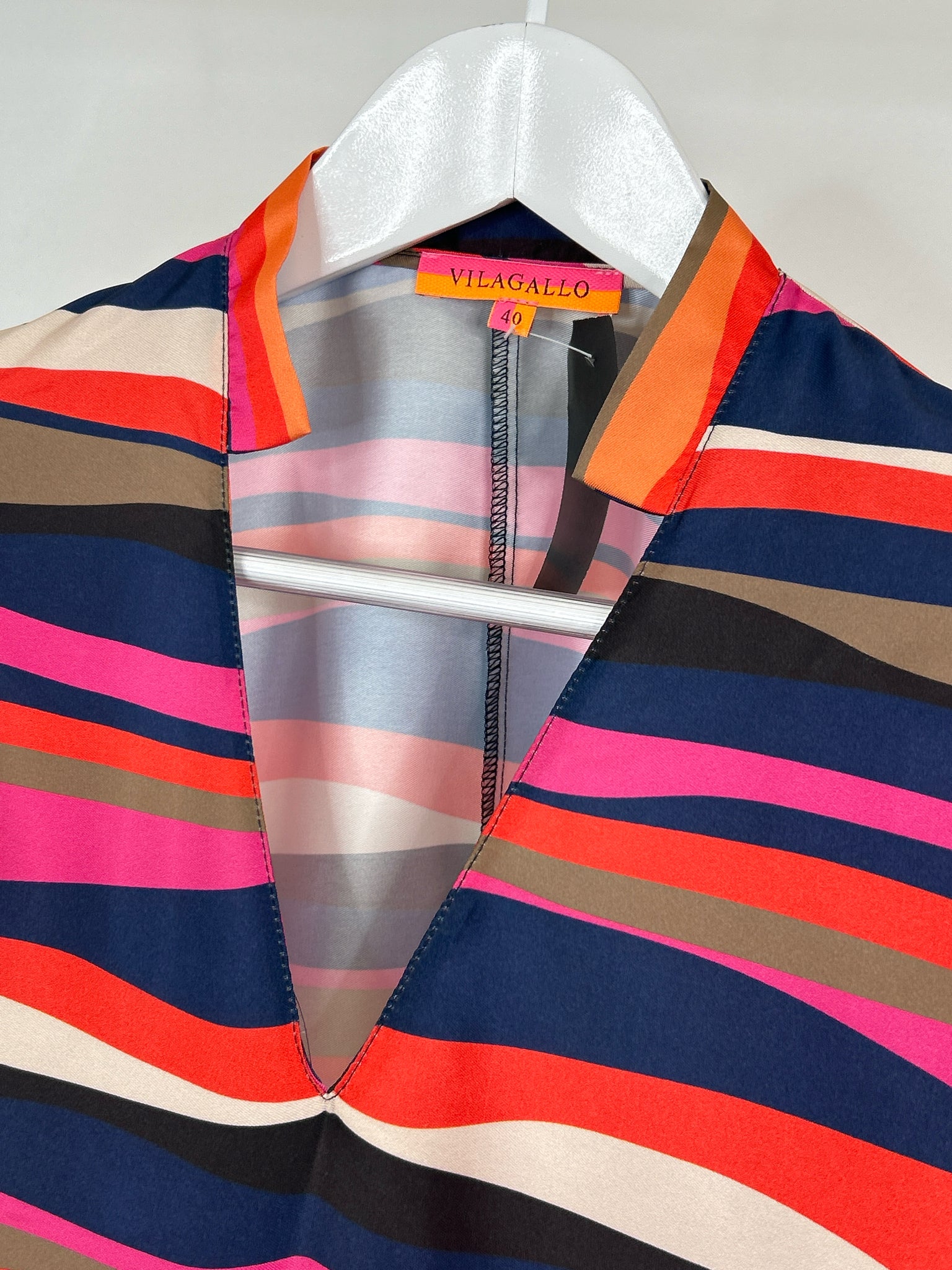 VILAGALLO Size M Multi-Color Women Blouse