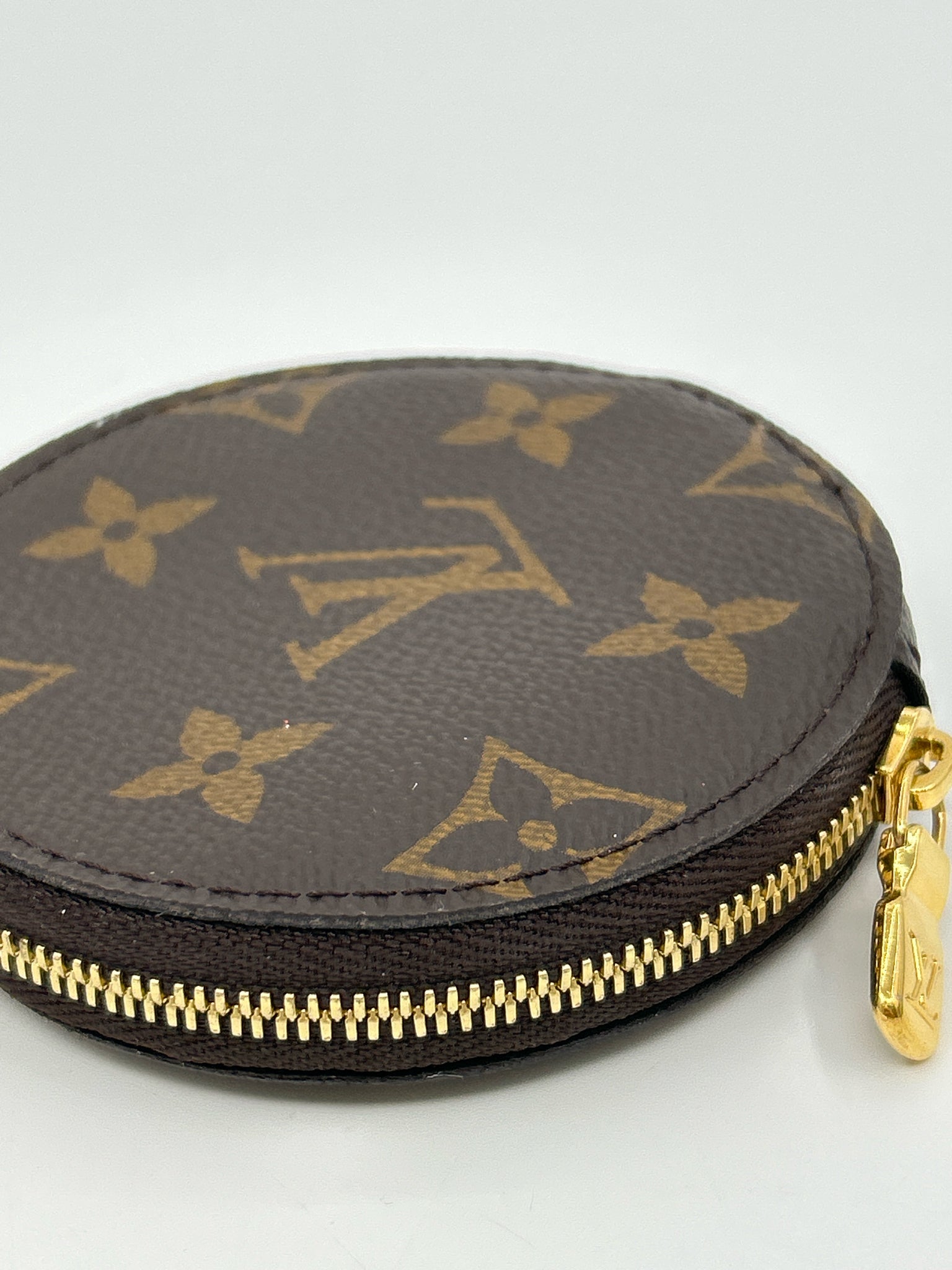 LOUIS VUITTON BROWN MONOGRAM Key Chain