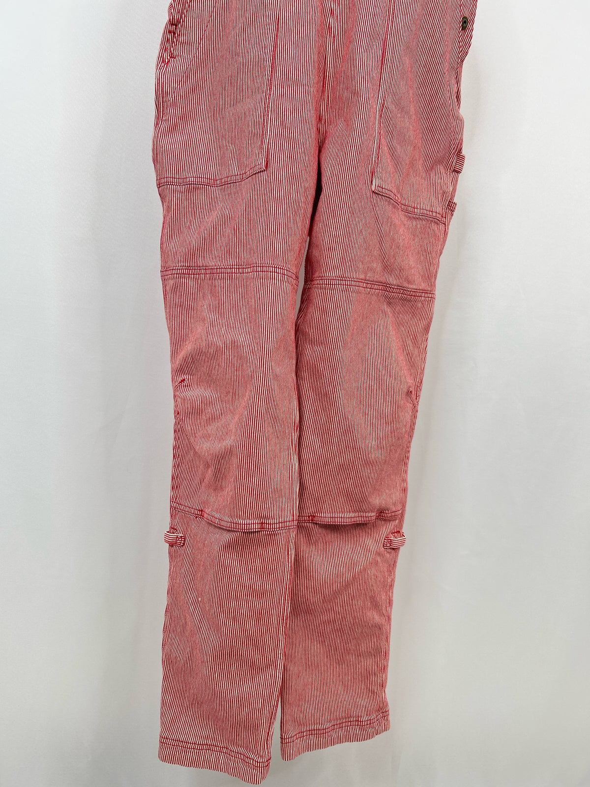 DULUTH TRADING COMPANY Size L red and white Women Overall