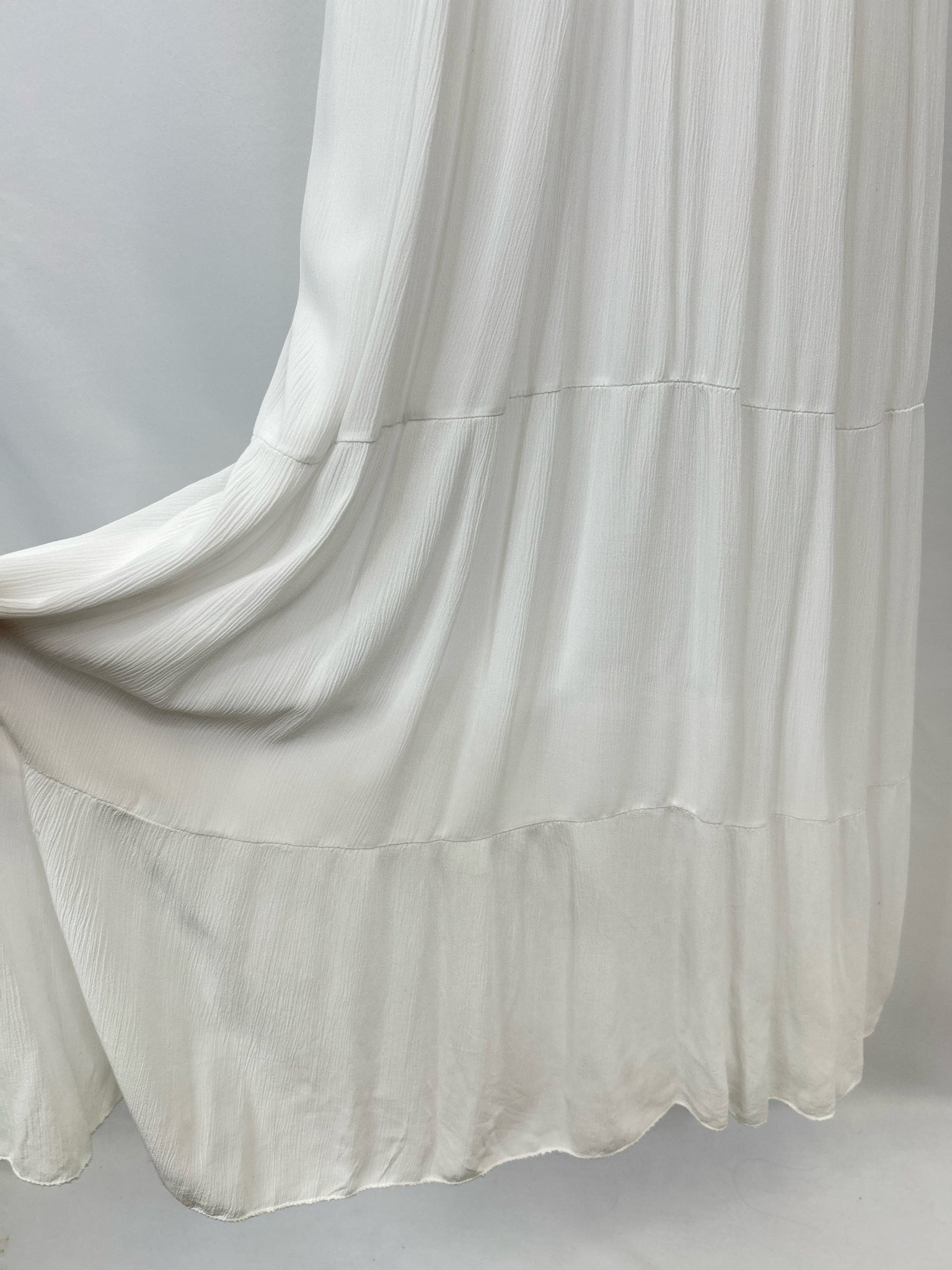 TEMPO PARIS Size M White Women Dress