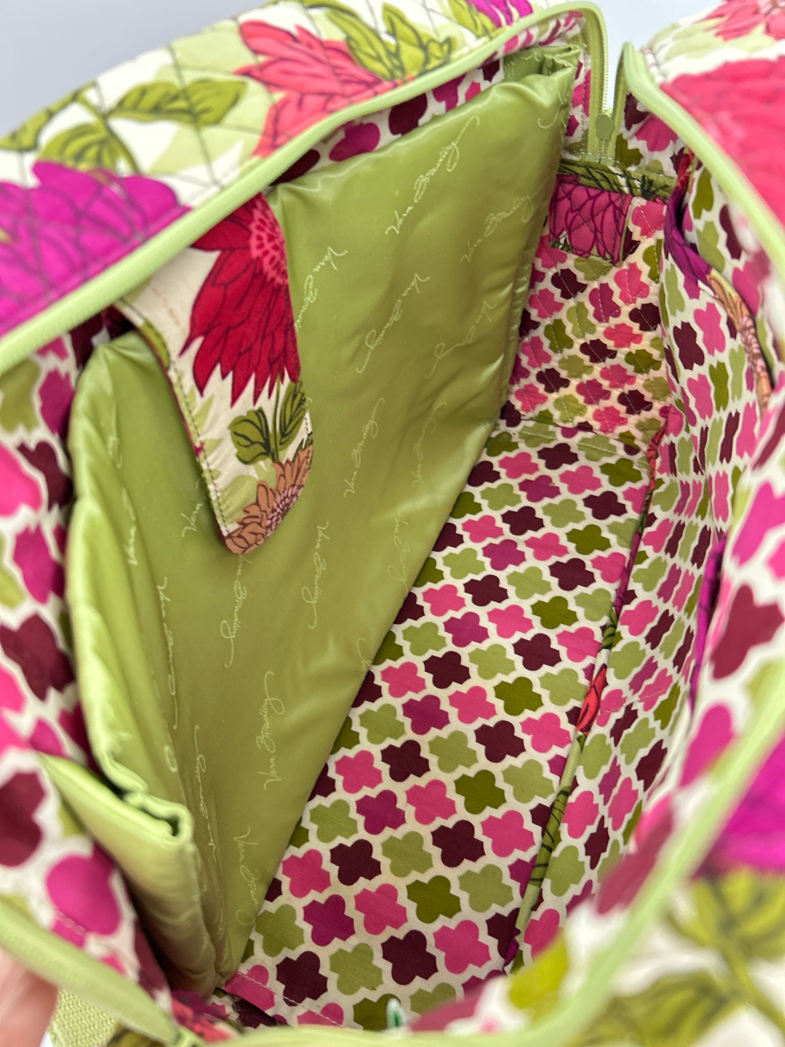 VERA BRADLEY Pink floral Luggage