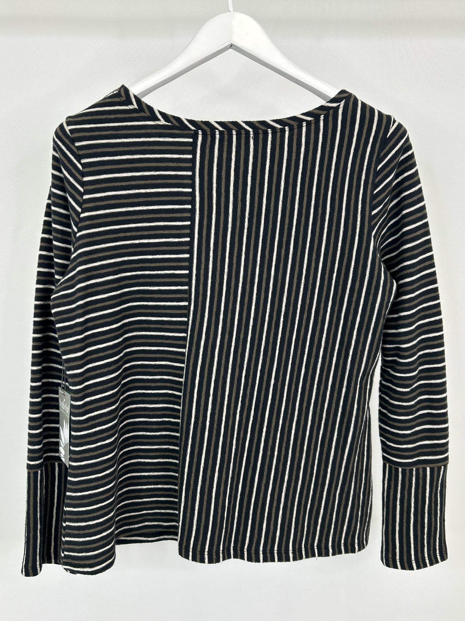 HABITAT Size S black striped Women Top