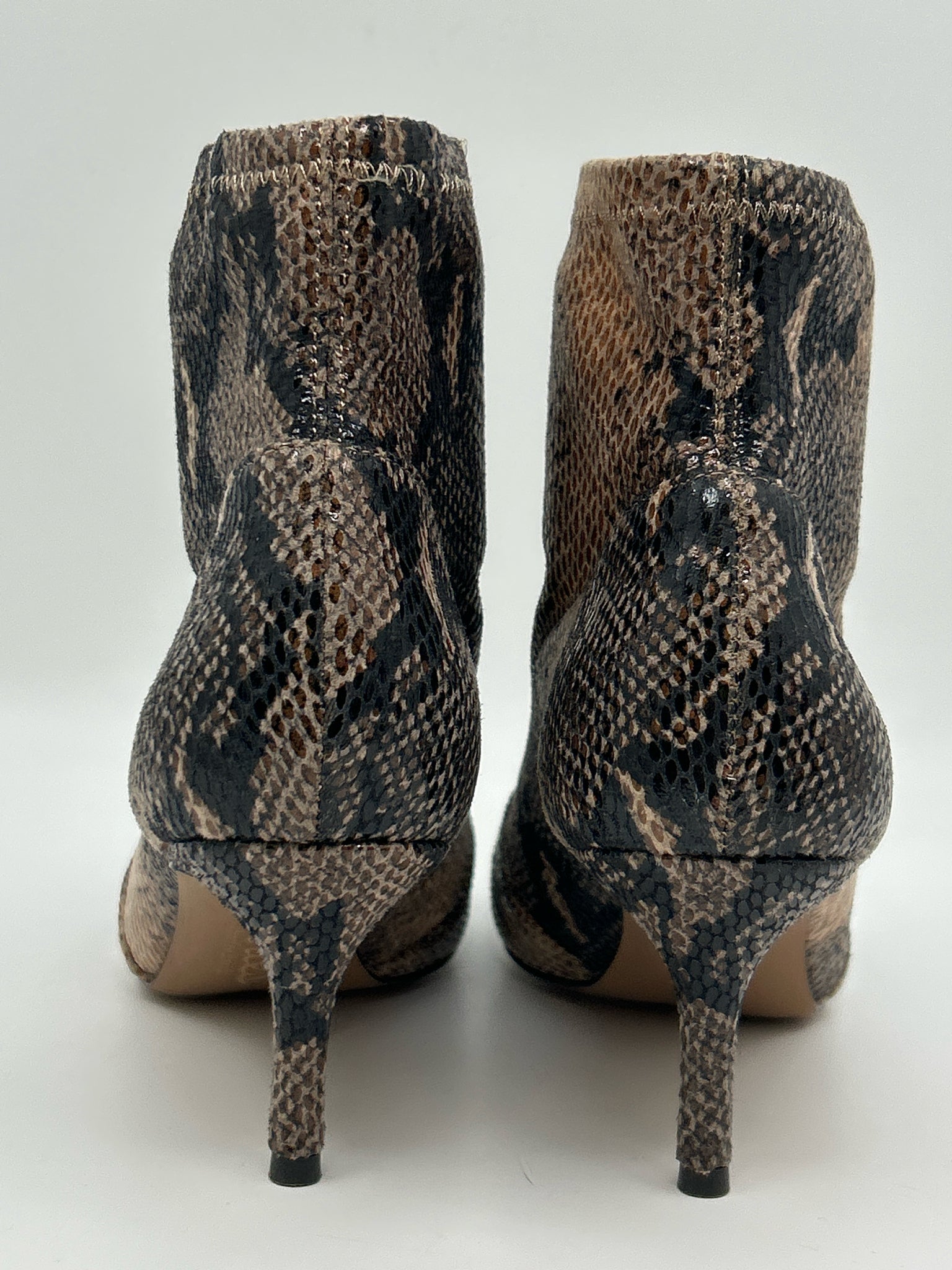 CHARLES DAVID Size 7.5M Brown Print Women Booties