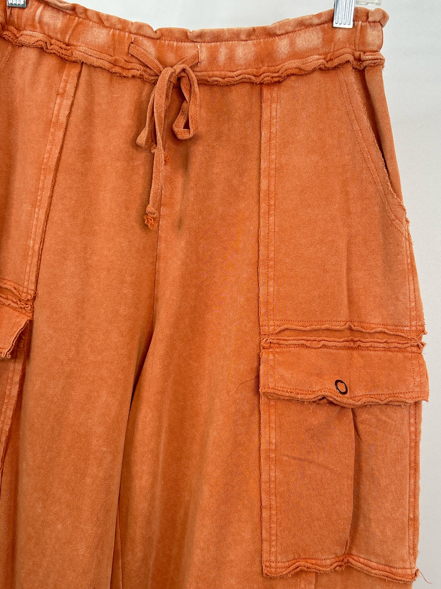 EASEL Size S Orange Women Pants