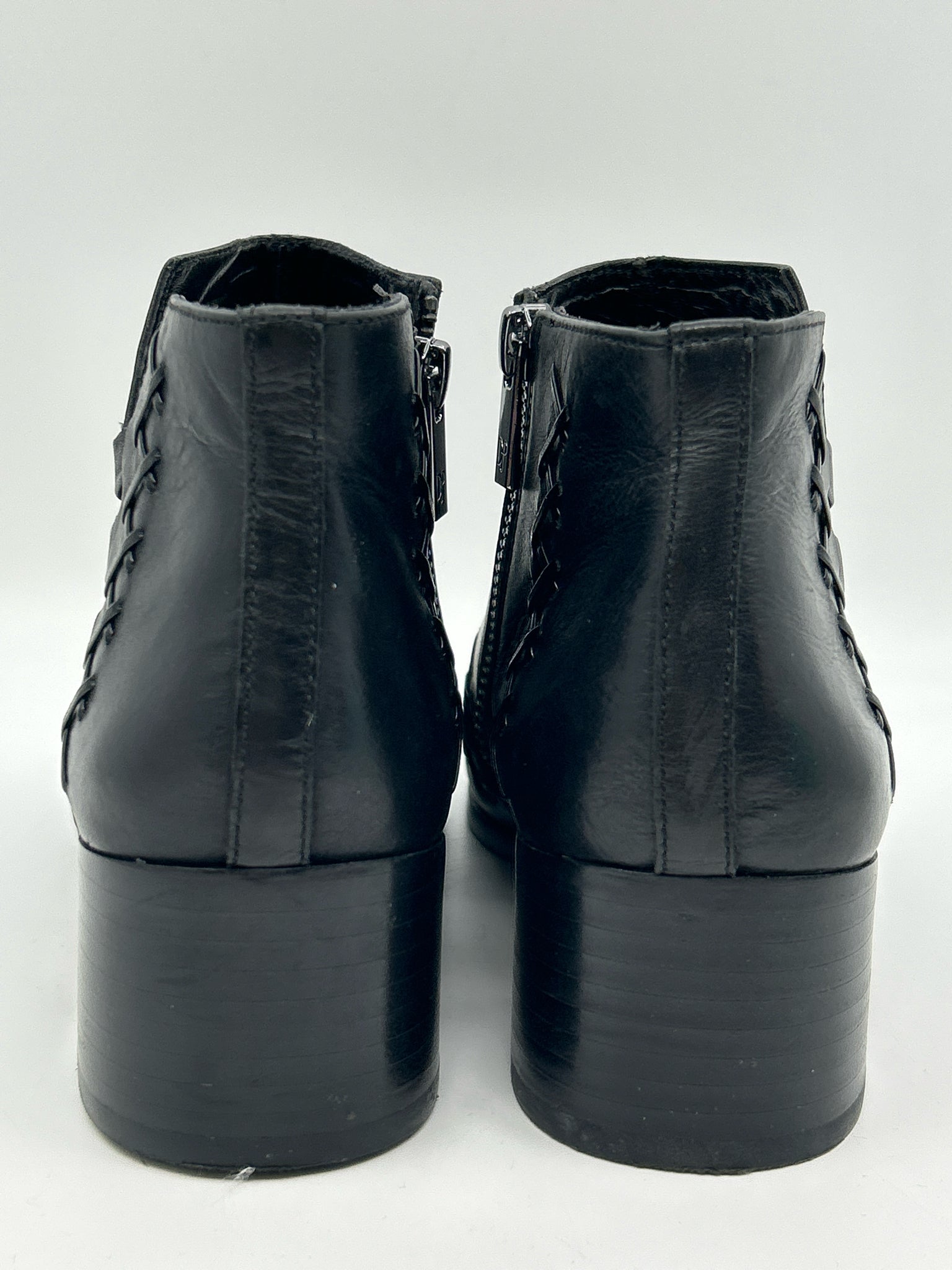 DONALD PLINER Size 8M Black Women Booties