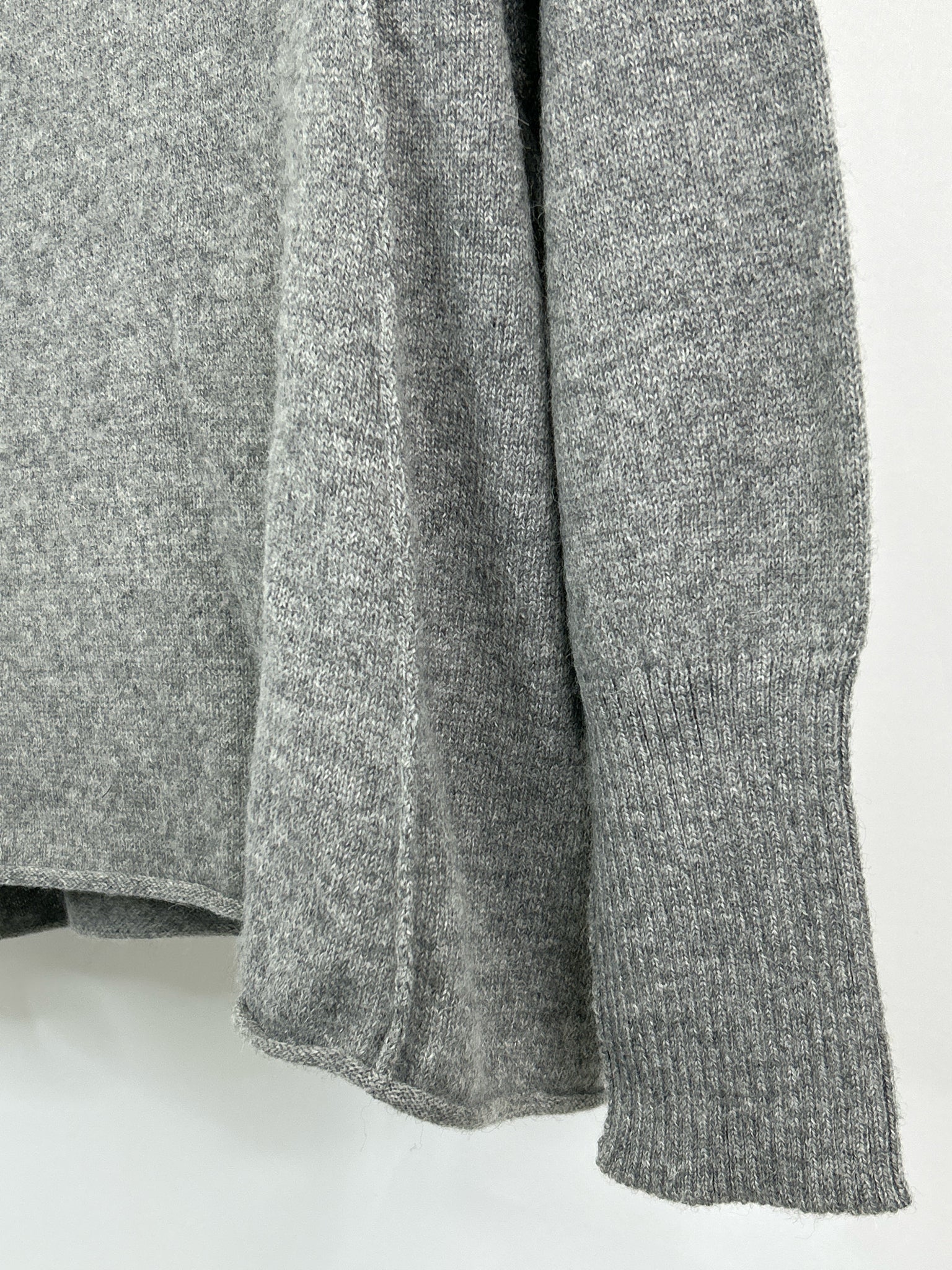 PERUVIAN CONNECTION Size XL Grey Women Sweater