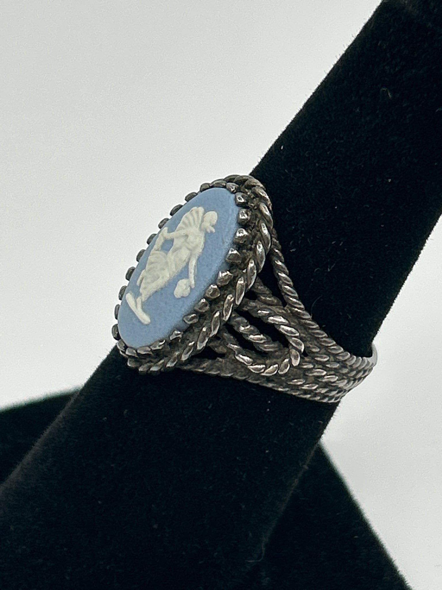 WEDGEWOOD SILVER AND BLUE Size 7 Ring
