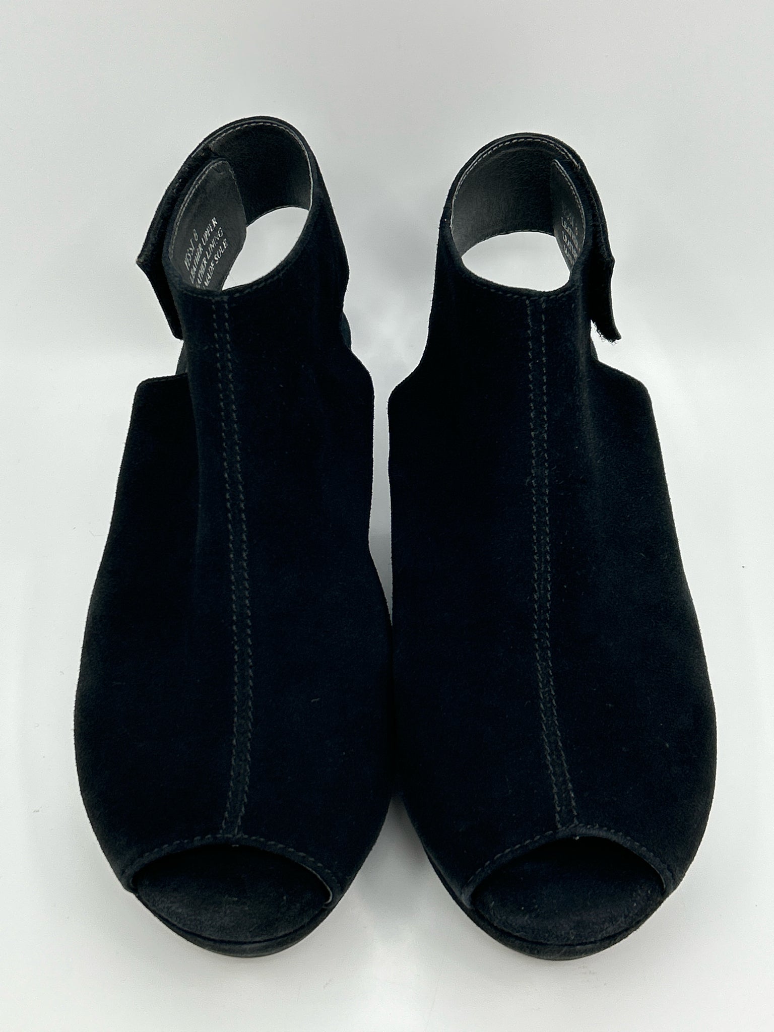 CHOCOLAT BLU Size 8 Black Women's Sandal
